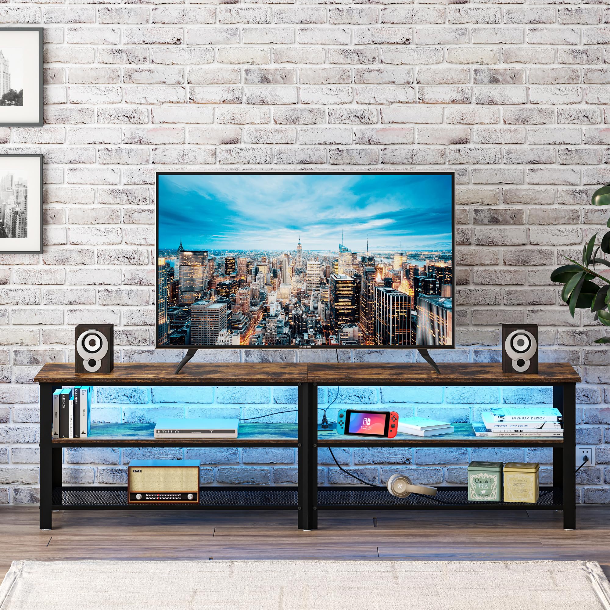 Moderno soporte de TV de metal marrón de 71 pulgadas con luces LED y tomas de corriente para televisores de 50, 60, 65, 70, 75, 80 pulgadas, soportes de televisión de 3 niveles con centro 2