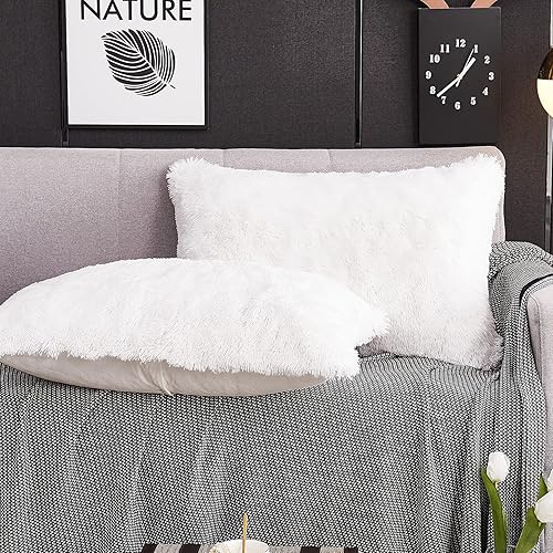 Miniatura 3 de WERDIM Juego de 2 fundas de almohada de terciopelo con cierre de botón, tamaño estándarQueen (blanco, 20 x 26 pulgadas)