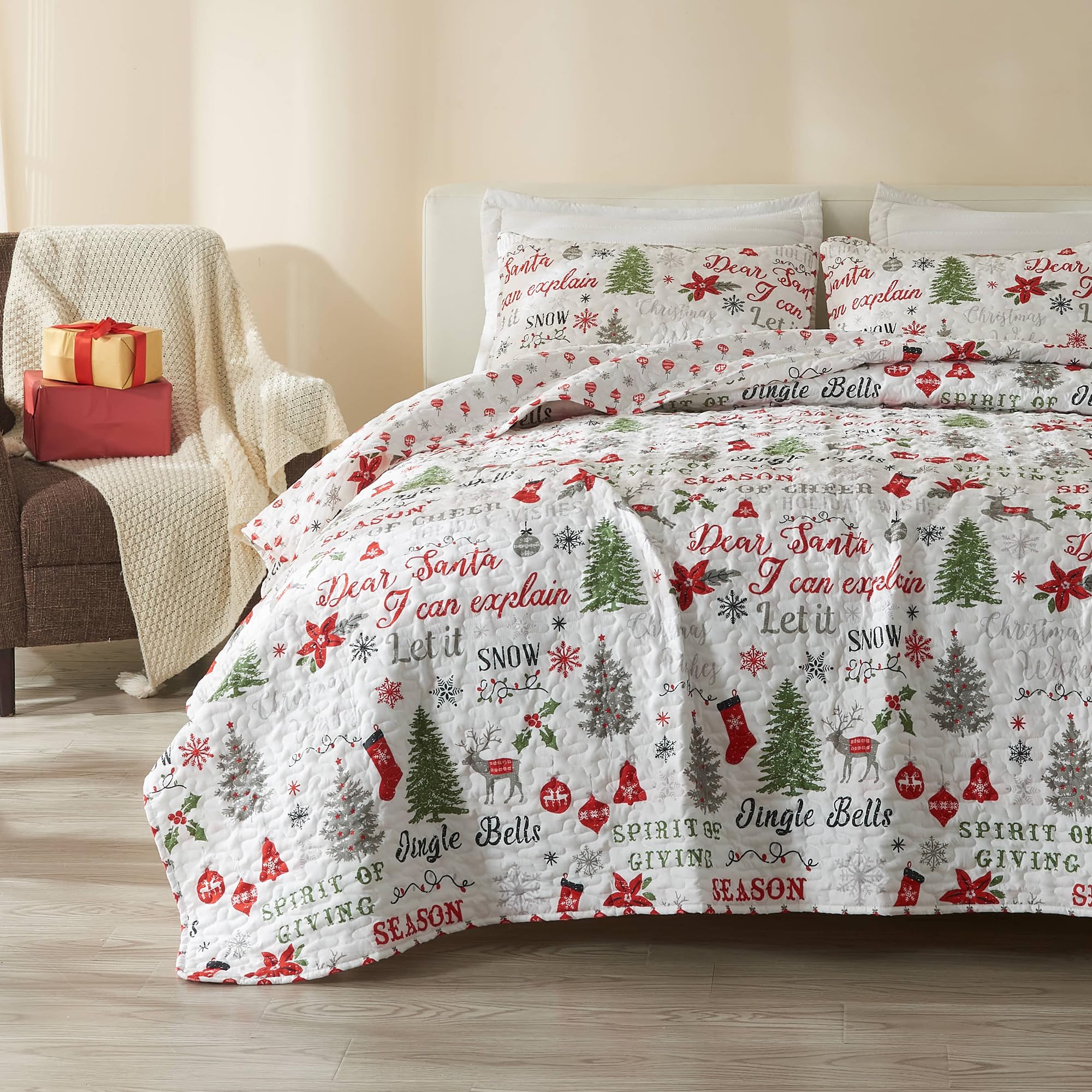 Great Bay Home 3-Piece Christmas Quilt Set with Shams. Reversible Bedspread Coverlet with Holiday Pattern. Carol Collection (King)