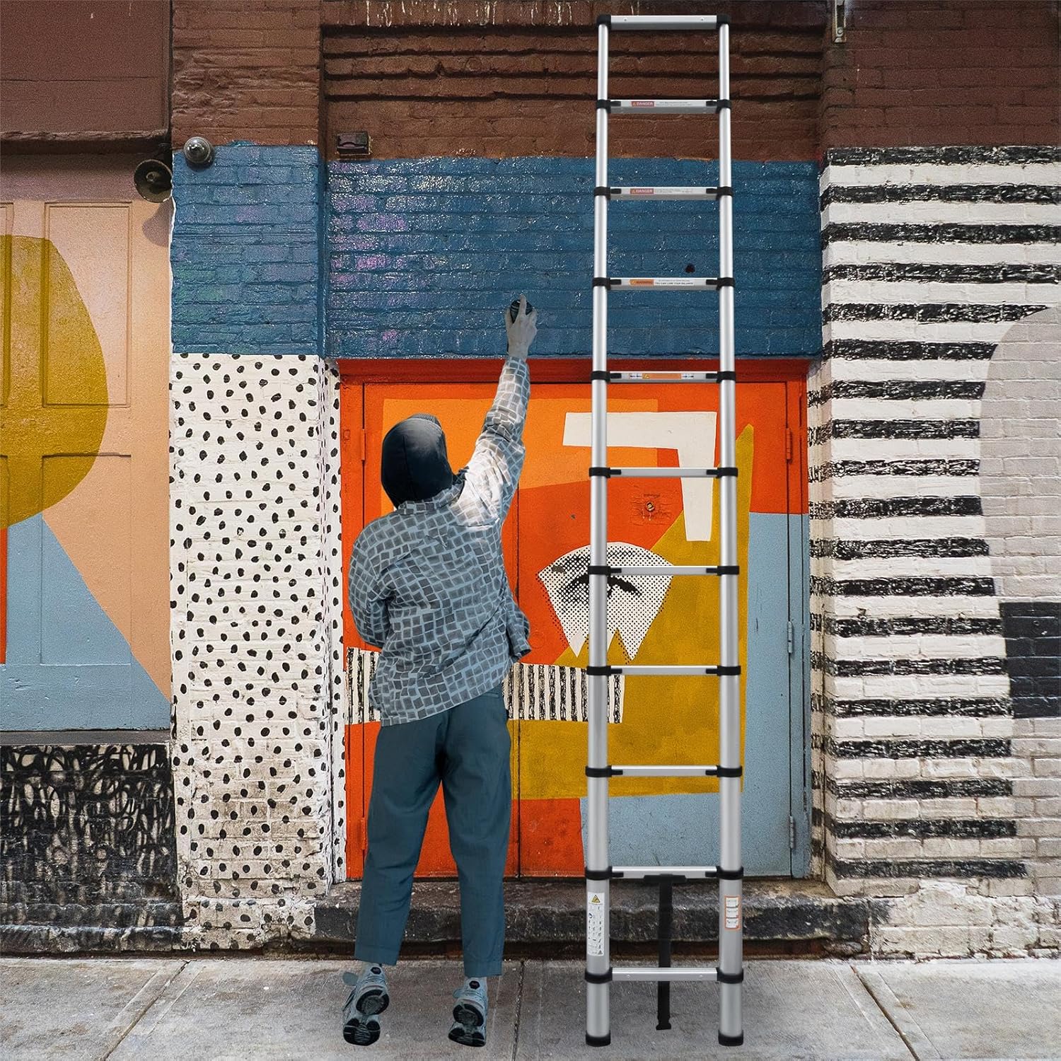 10.5FT Aluminum Telescoping Ladder Collapsible & Lightweight Extension Ladder 330lbs Load Capacity Multi Purpose Telescopic Ladder for Home Use (Silver)