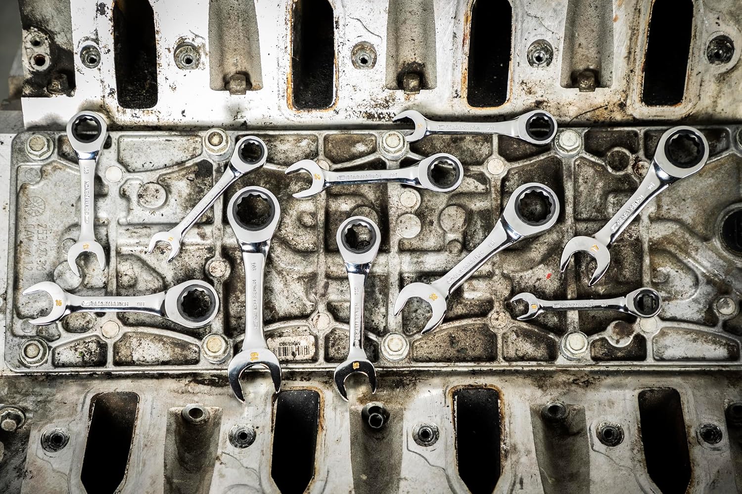 GEARWRENCH 10 Piece 90-Tooth 12 Point Stubby Combination Ratcheting Wrench, MM | 86850