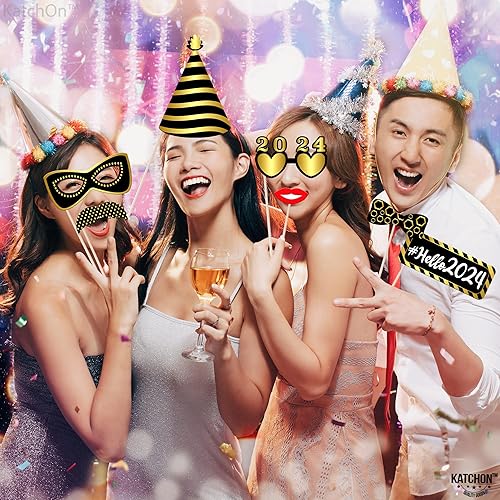 Miniatura 8 de KatchOn, Accesorios para cabina de fotos de Nochevieja 2024  Paquete de 35  Accesorios de cabina de fotos de Año Nuevo dorado y negro para