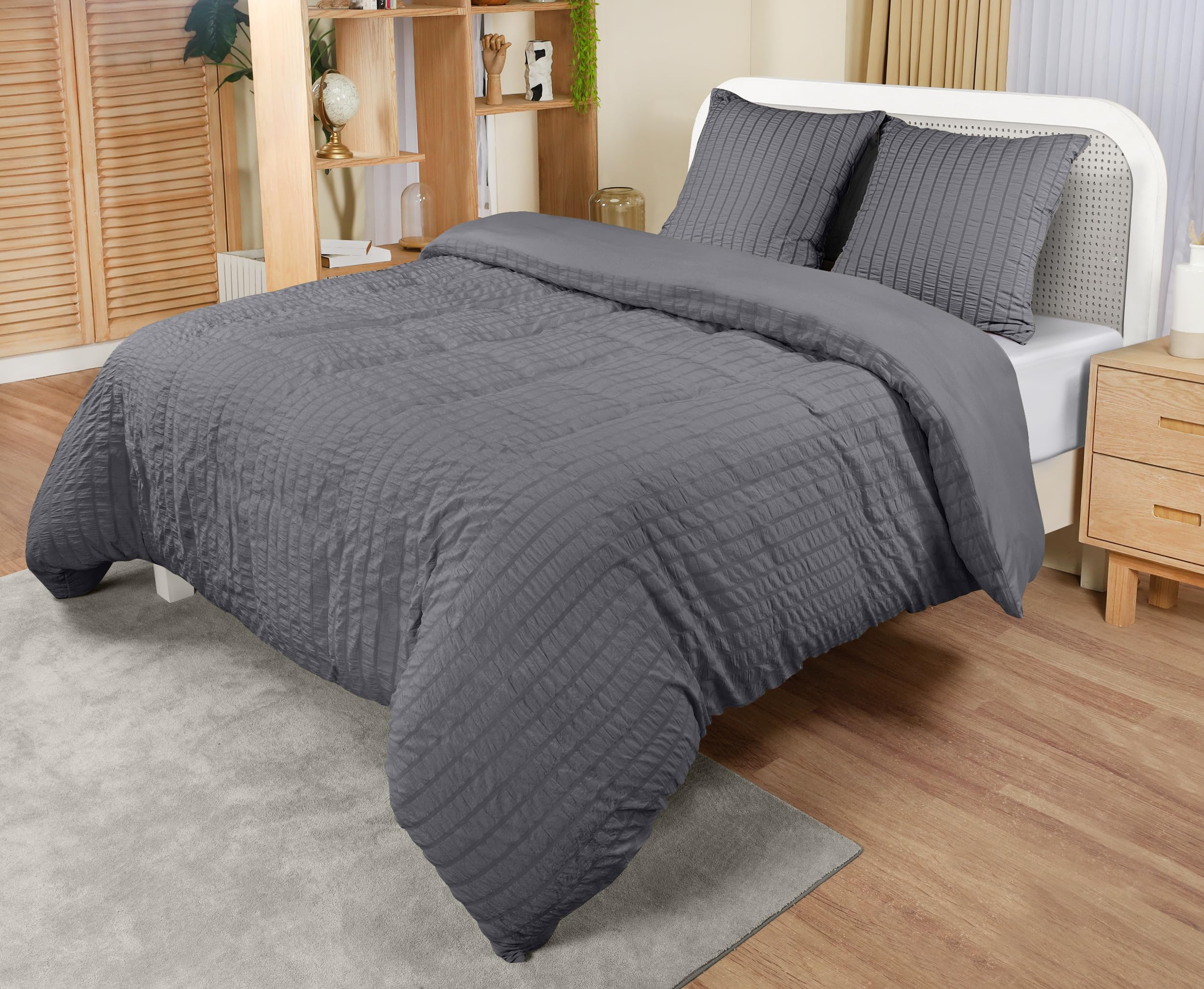 Utopia Bedding Set Copripiumino Seersucker - Include 1 Copripiumino Matrimoniale 240x220 cm con chiusura a cerniera, 2 Federe 65x65 cm con chiusura a busta; il piumino è venduto separatamente.