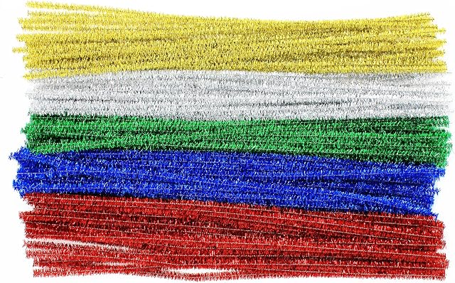 BRIGHT ideas Pipe Cleaners for Craft, 100 Long Tinsel Assorted 300mm x 6mm, Multi Colour Pipe Cleaners, Arts & Craft, Dark Green, Dark Blue, Red, Gold, Silver Bright Tinsel Cleaners for Crafting