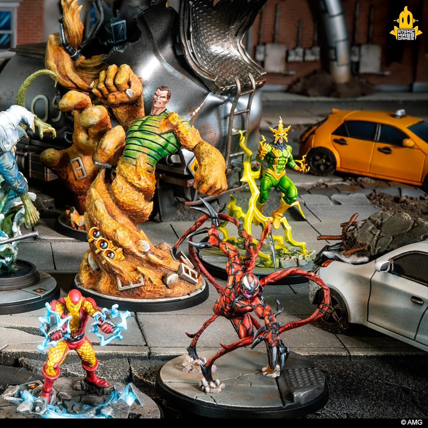 Asmodee Marvel: Crisis Protocol Spider Foes Starter Set - Miniatures Game Starter Set with 12 Figures, Stat & Tactic Cards, Dice, Tools & Tokens, Ages 14+, 2 Players, 90 Min Playtime