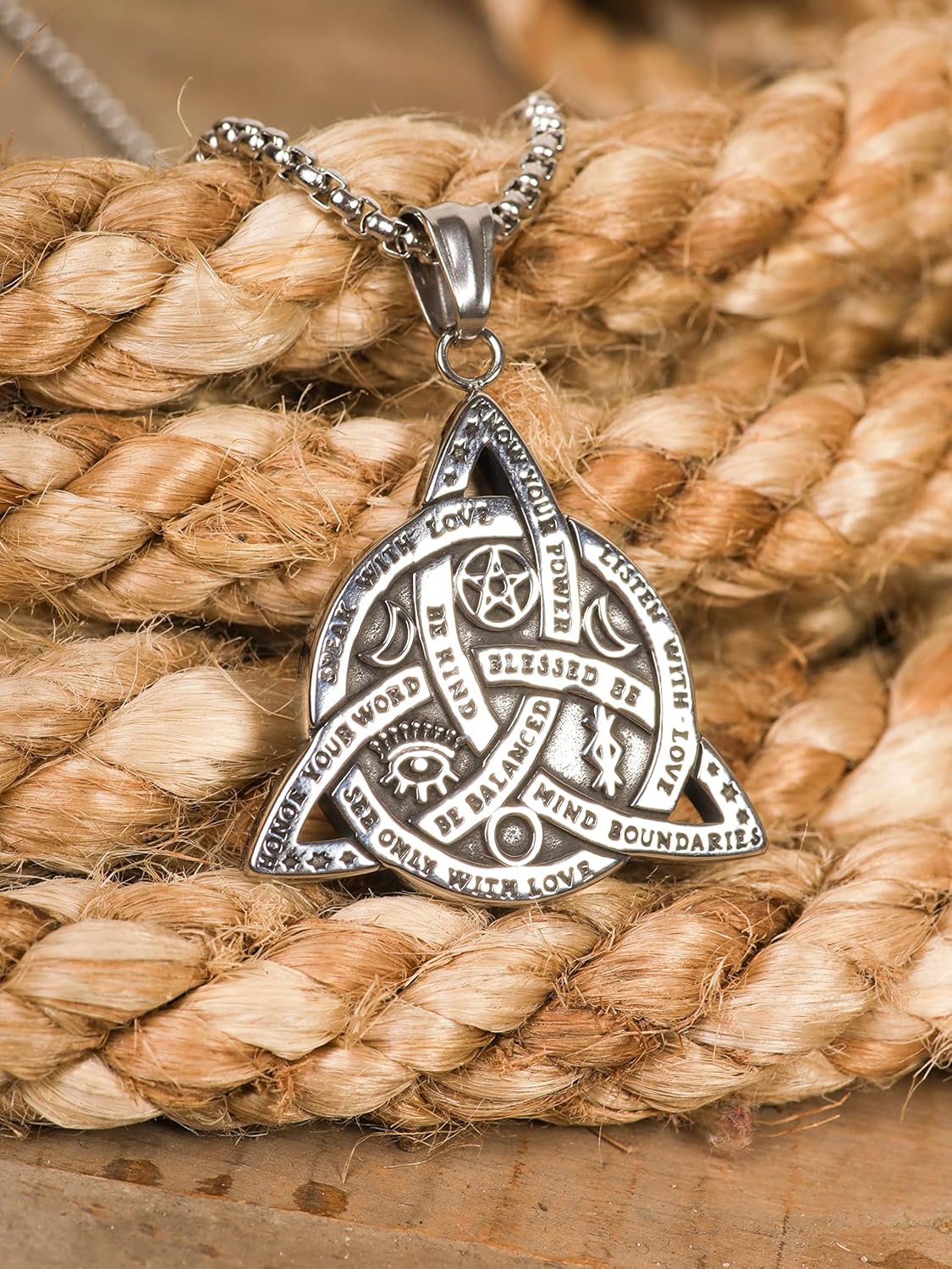 HAQUIL Triquetra Necklace, Celtic Knot Triquetra Pendant, Celtic Jewelry Gift for Men and Women - Image 3