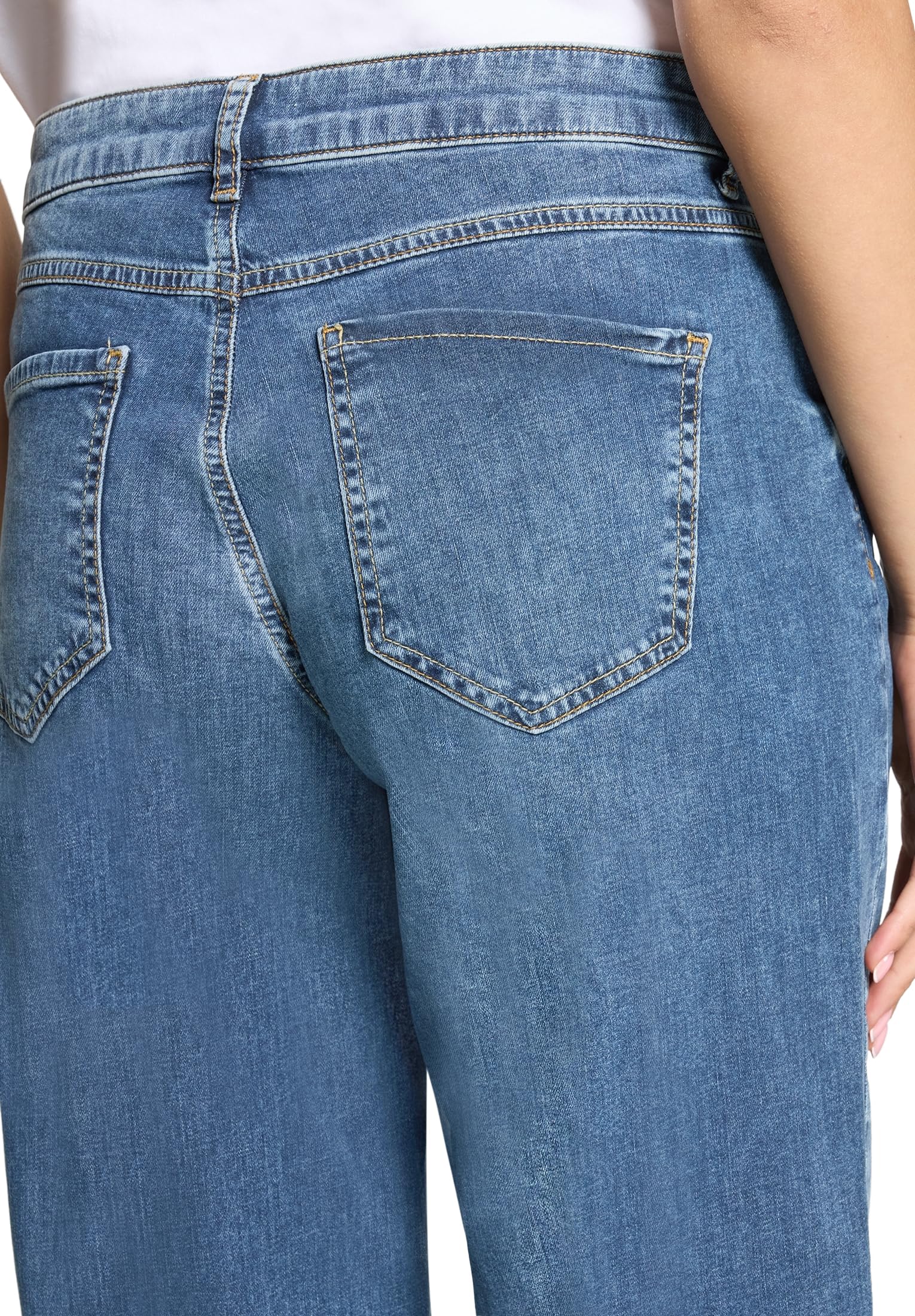 Cartoon Damen Used Look-Jeans mit Waschung