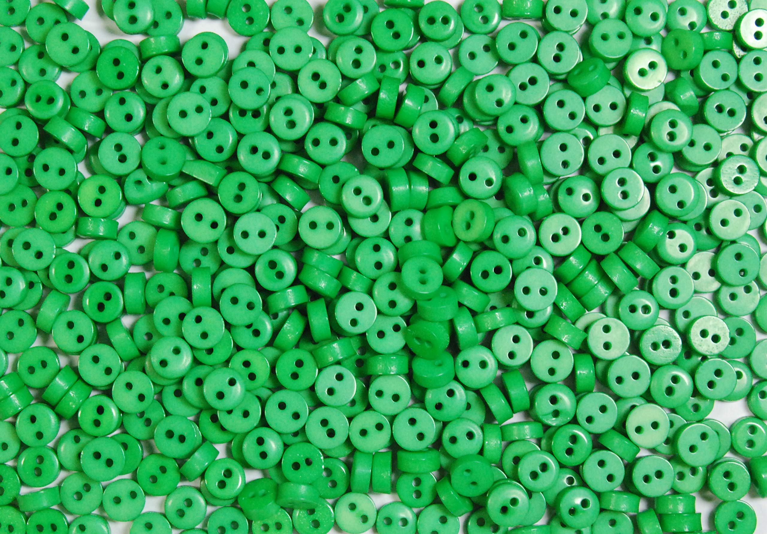 celloexpress 6mm Mini Doll Buttons for Dolls & Soft Toys Clothes - Assorted Colours & Designs (Pack of 2000, 6mm, Circles - Green)