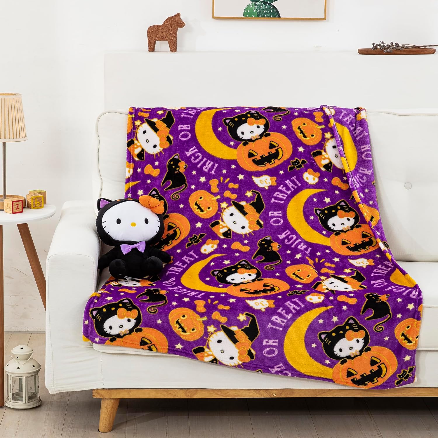 Hello Kitty Silk Touch with Hugger, Hello Halloween, 50 x 40 inches