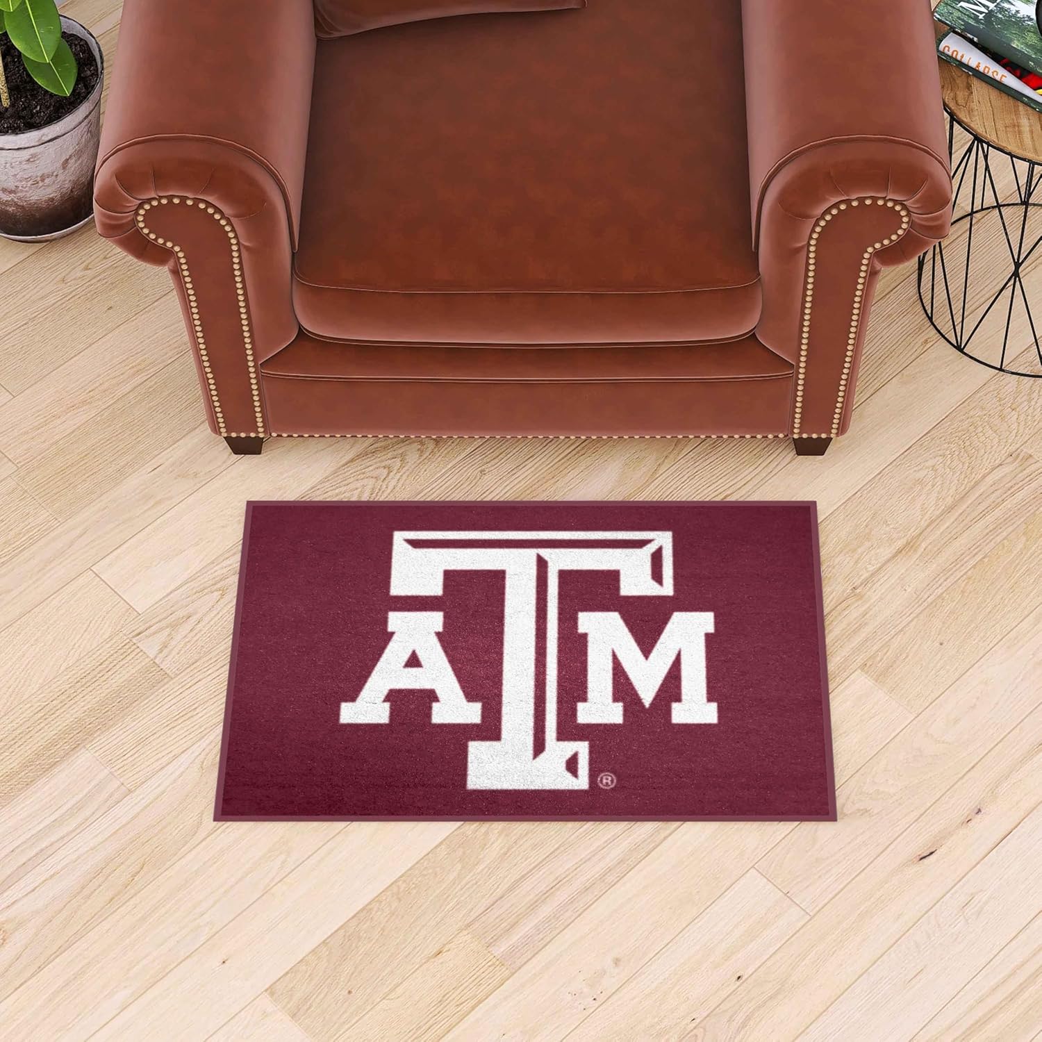 FANMATS 214 NCAA - Texas A&M Aggies Starter Mat Accent Rug - 19in. x 30in. | Sports Fan Home Decor Rug and Tailgating Mat - TAM Primary Logo