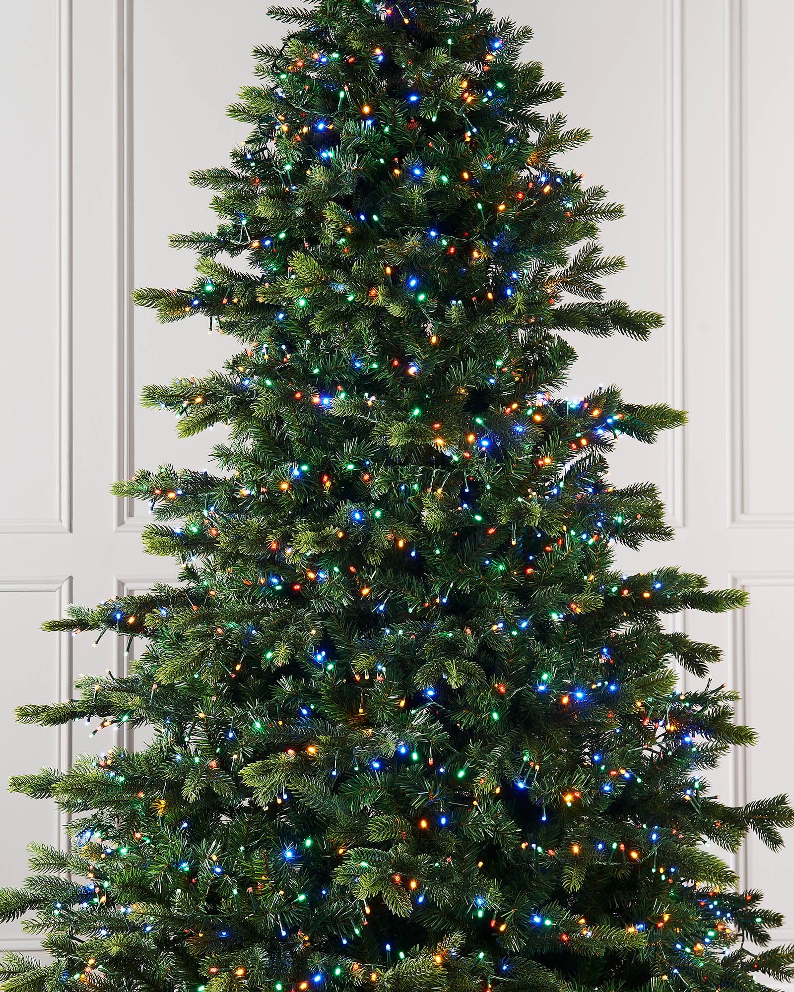 WeRChristmas 2750 Compact LED Light String