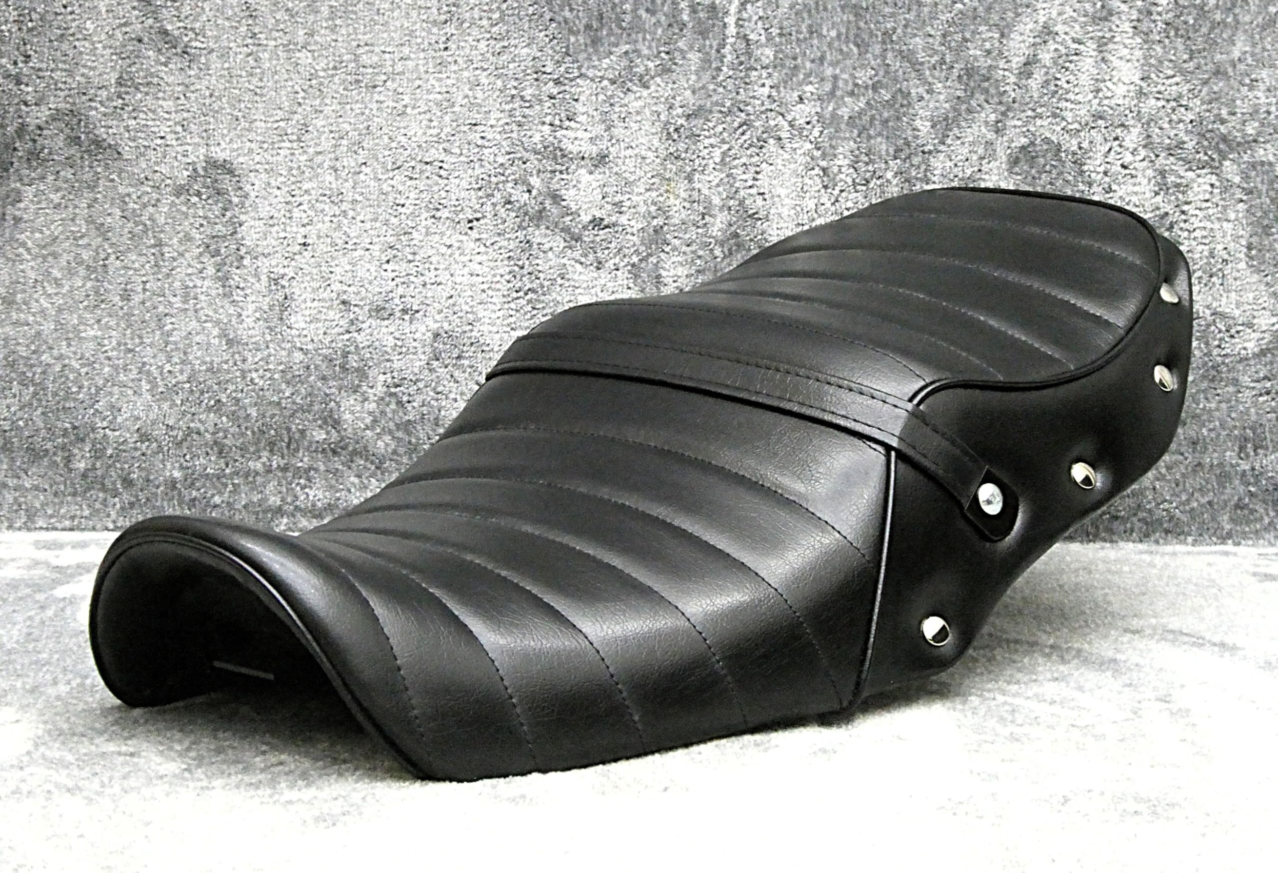 Amazon | GSX400インパルス 前期 鋲打ち 黒皮 タックロール  