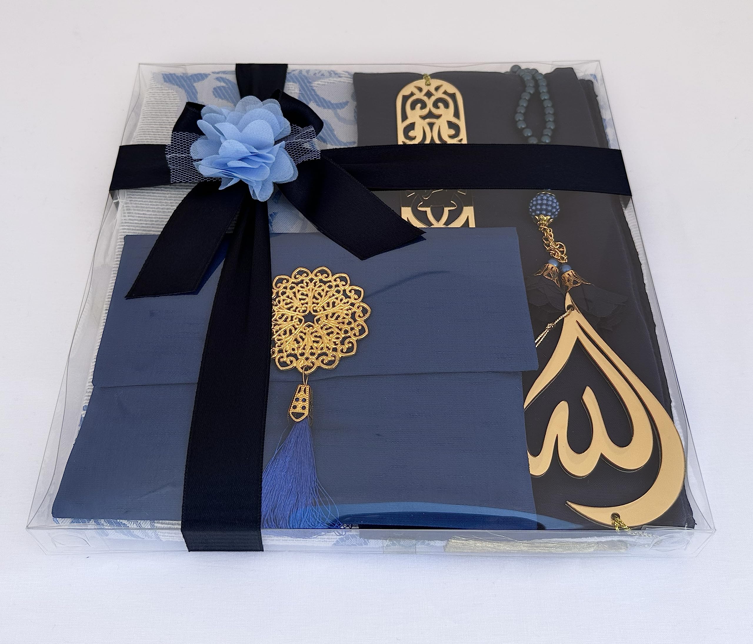 Tapis de Prière Musulmane 7 en 1 - Livre de Sourate, Écharpe, Étui, Marque-Page, Crochet de Miroir de Voiture, Perles de Prière - Cadeau Islamique pour Umrah, Hajj, Mariage