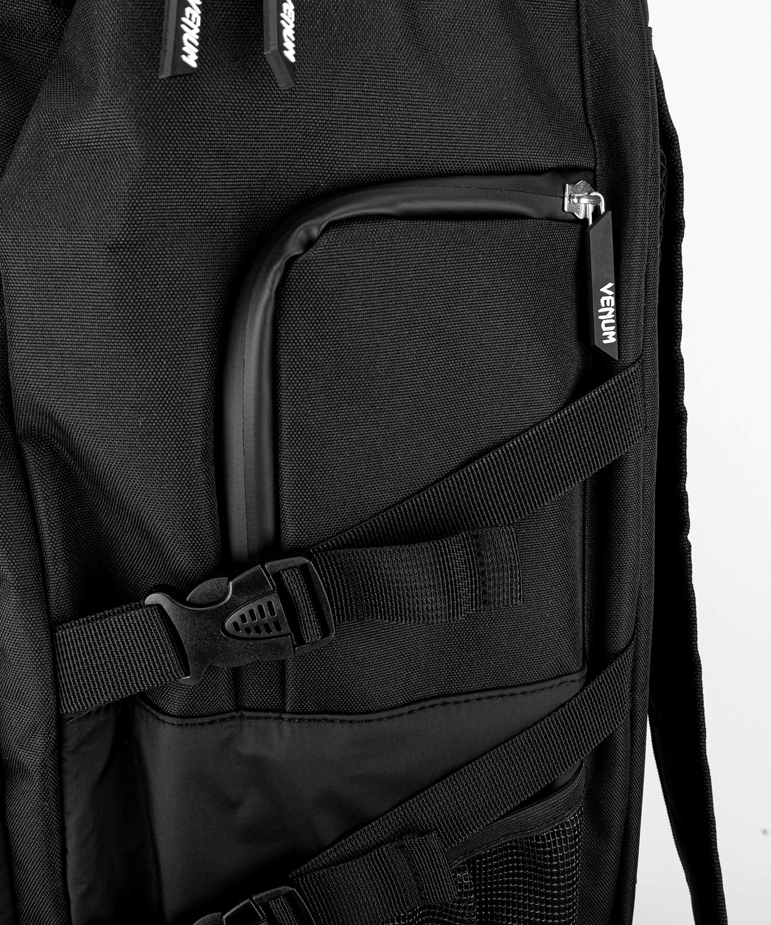 VENUM チャレンジャーエクストリームEVOバックパック- ブラック/ホワイト Amazon.co.jp: VENUM バックパック CHALLENGER PRO EVO BACKPACK