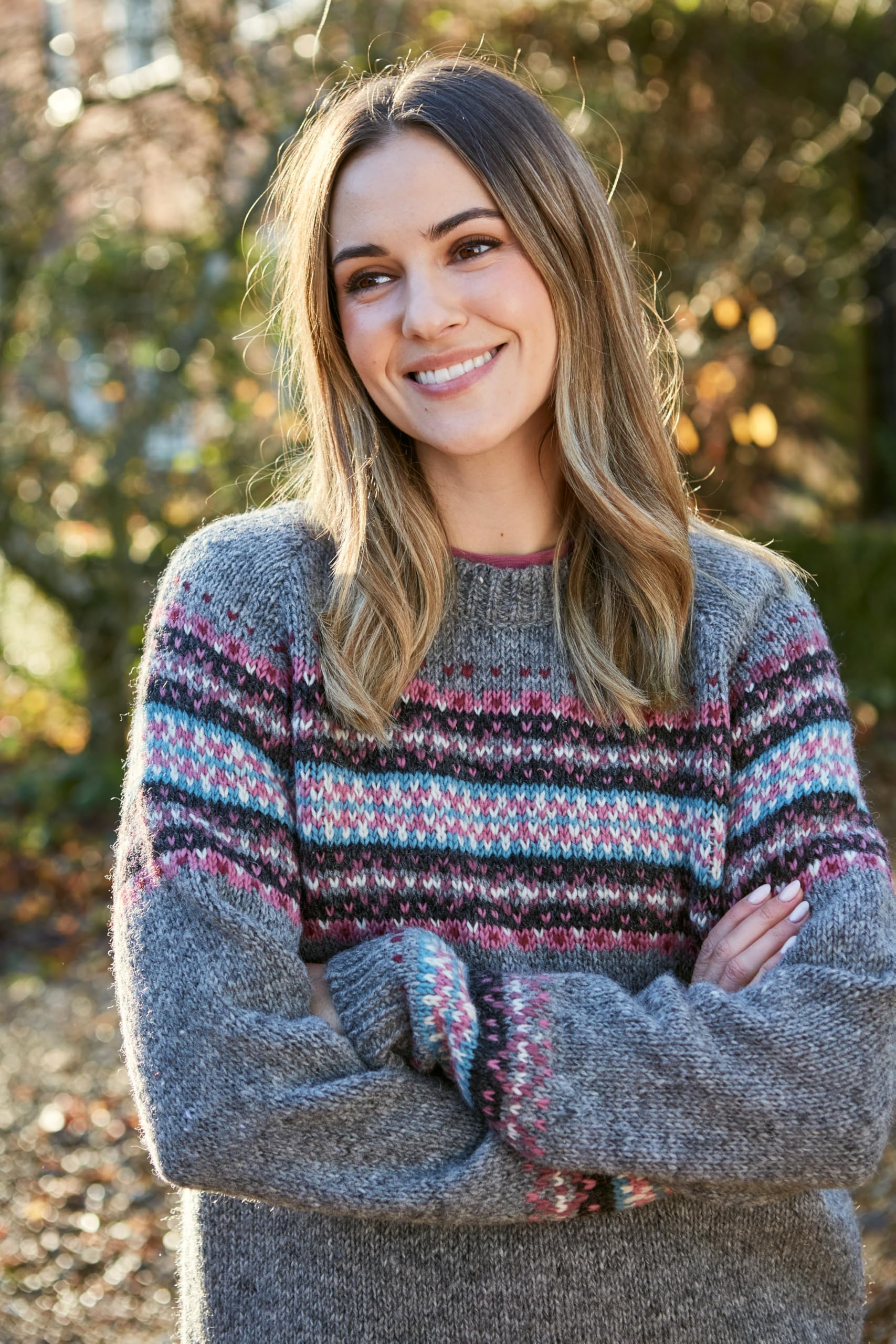 Pachamama Maglione da donna in lana fine lavorato a mano tradizionale Dales design a righe grigio multicolore fatto a mano spesso maglione caldo maglione commercio equo e solidale
