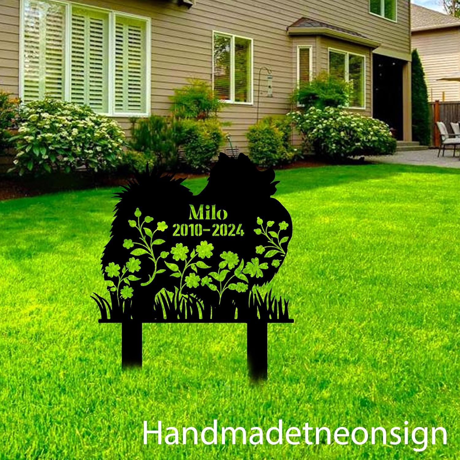 Pomeranian Steel Yard Sign with Ground Stake, Personalized Spitz Breed Plaque, Outdoor Lawn Accent