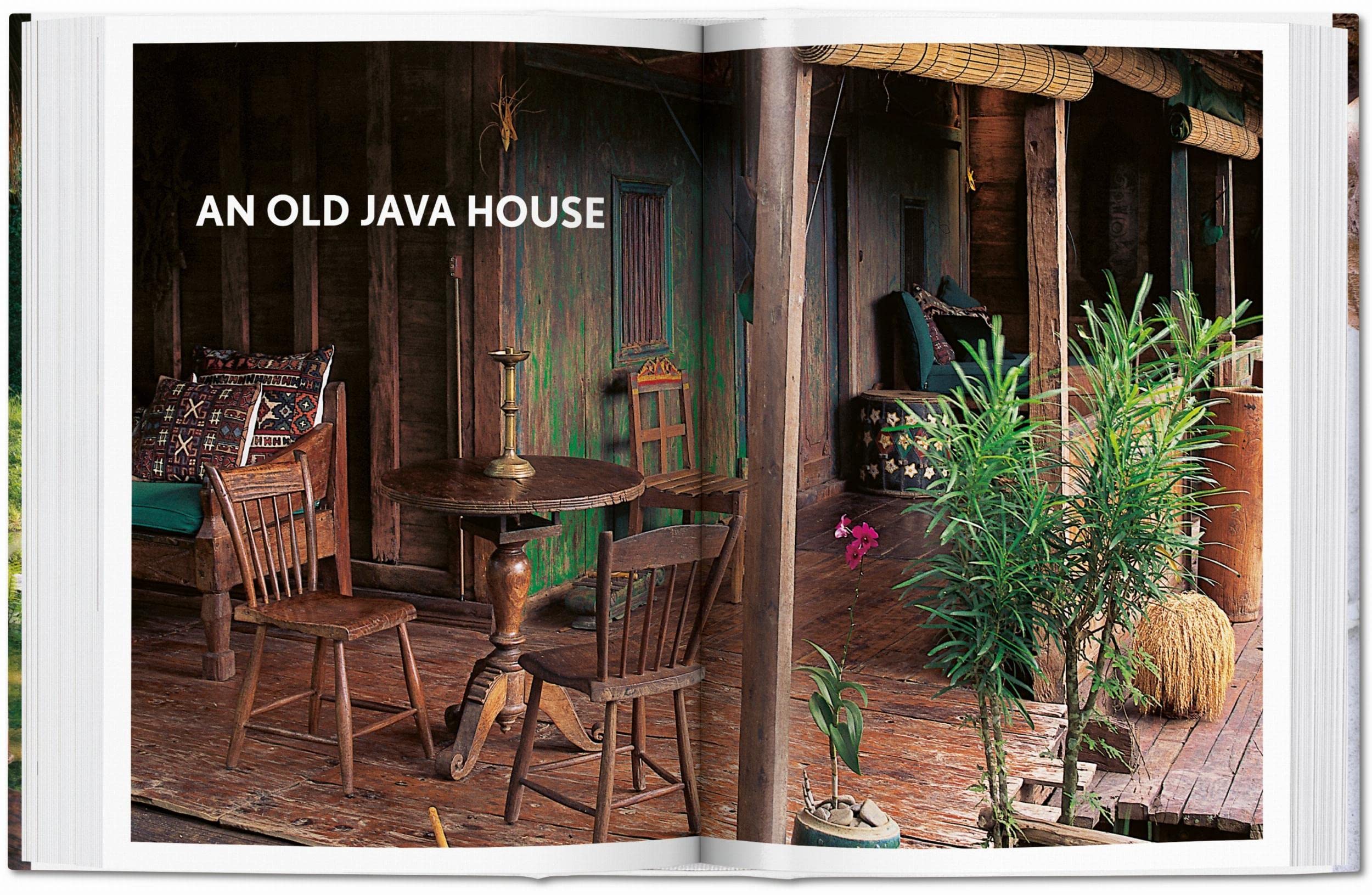 Living in Bali. 40th Ed. (45th Edition)