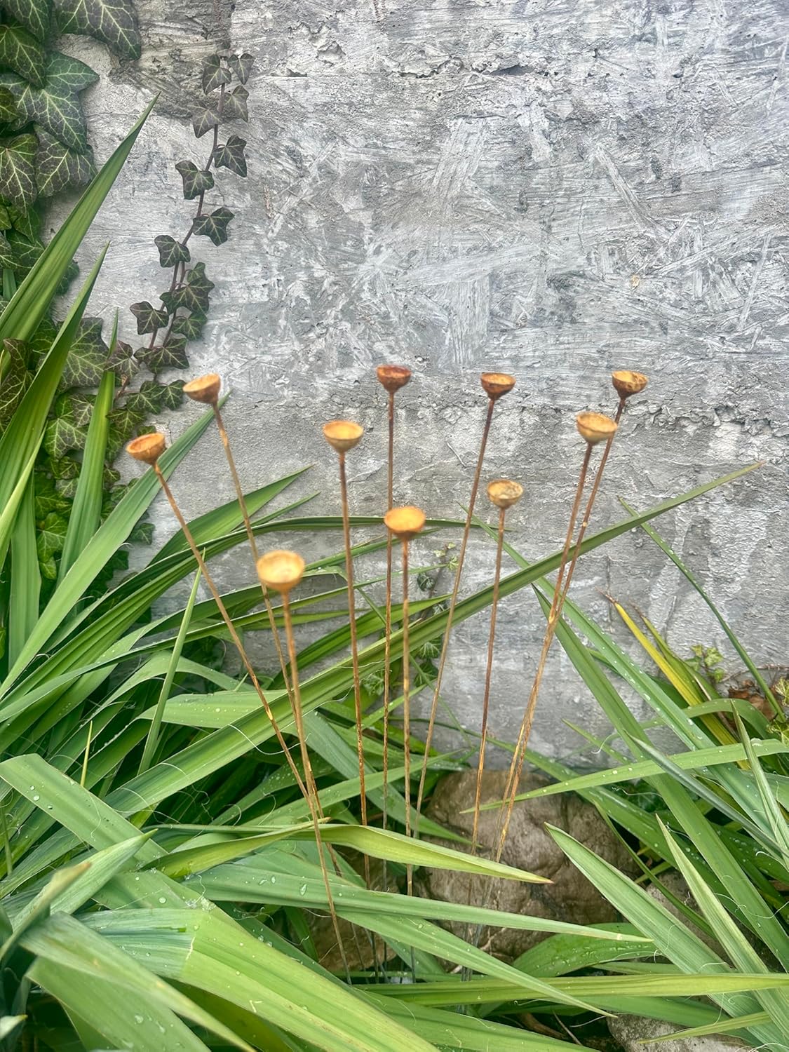 Rusty Tiny Flower Buds Set of 10, Garden Stakes Garden Decor, Rusty Metal rain Catchers