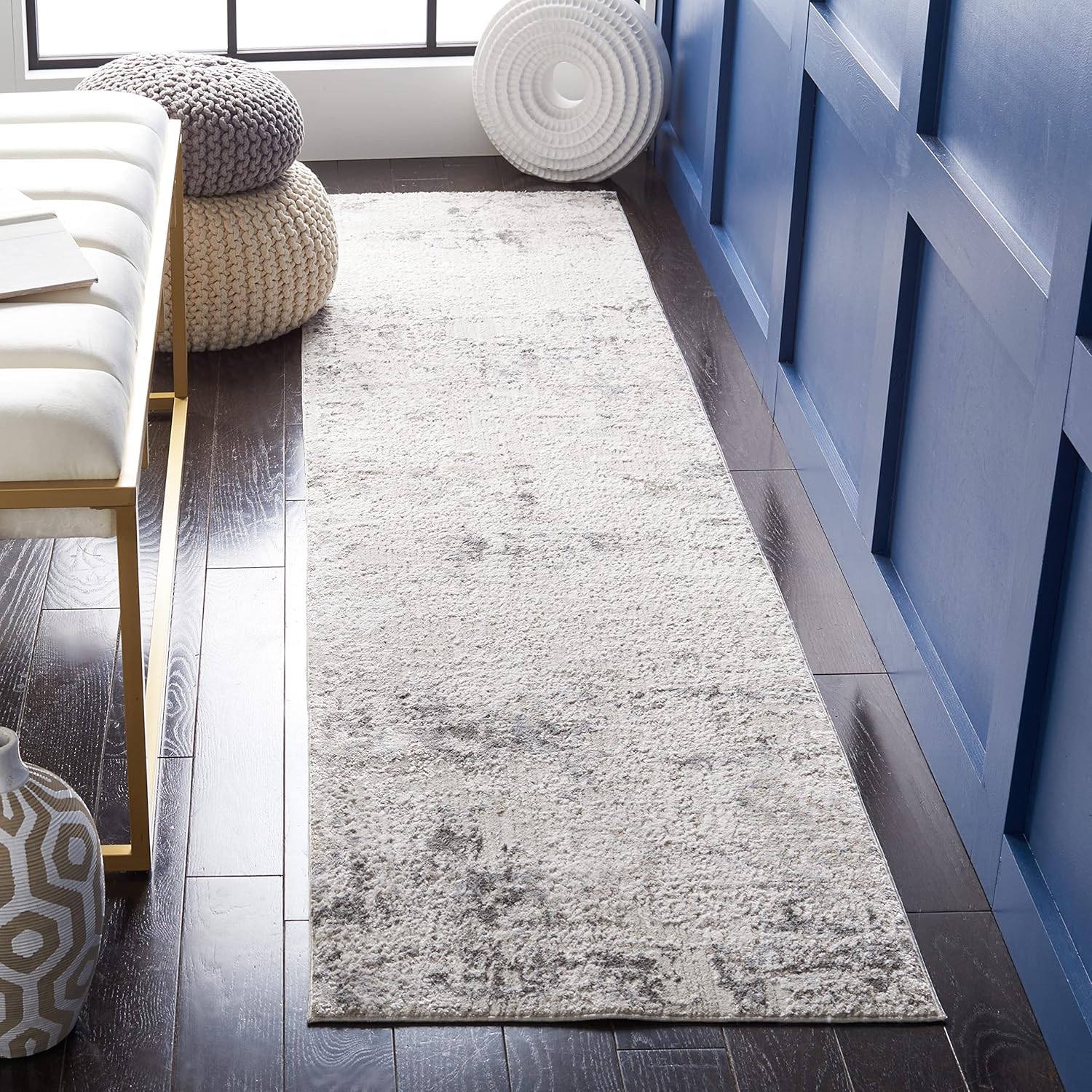 SAFAVIEH Princeton Collection Runner Rug 2' x 8', Ivory