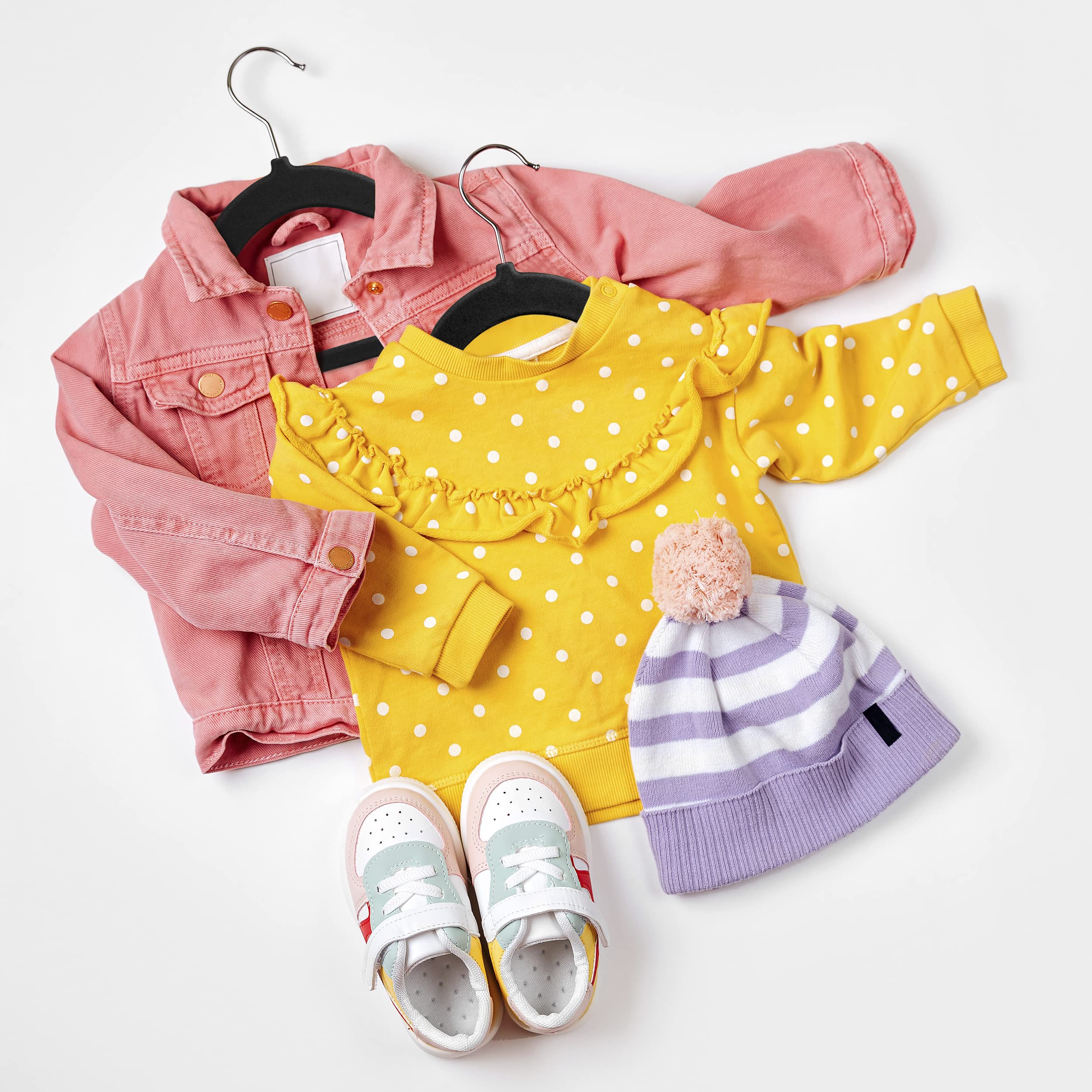 Utopia Home Grucce per bambini in velluto, 28 cm, resistenti, per armadio, per l'uso quotidiano (Nero, Confezione da 30)