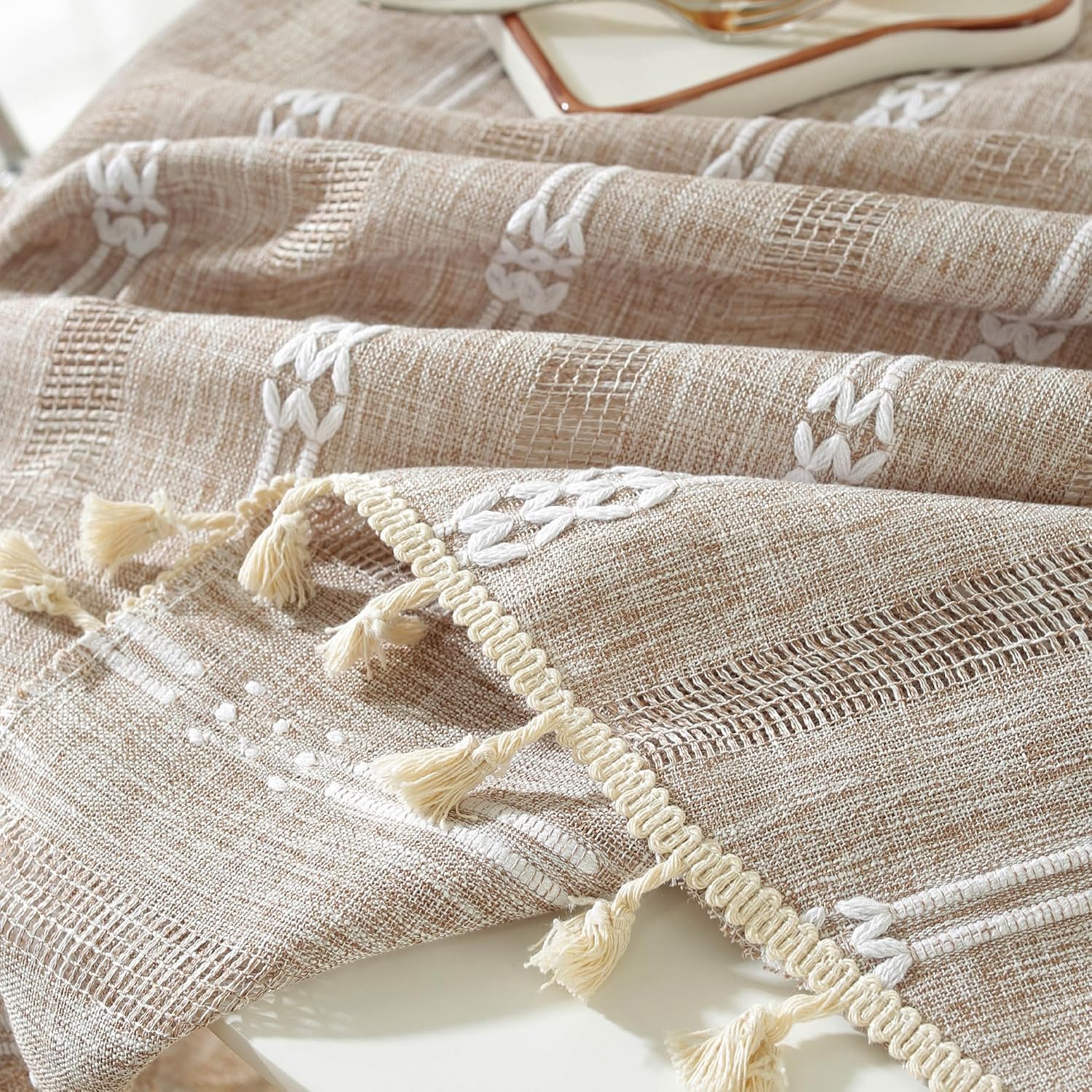 Embroidery Tablecloth Rustic Round Coffee Tablecloth with Tassel for Dining Kitchen Garden (Striped Brown, Round 55")