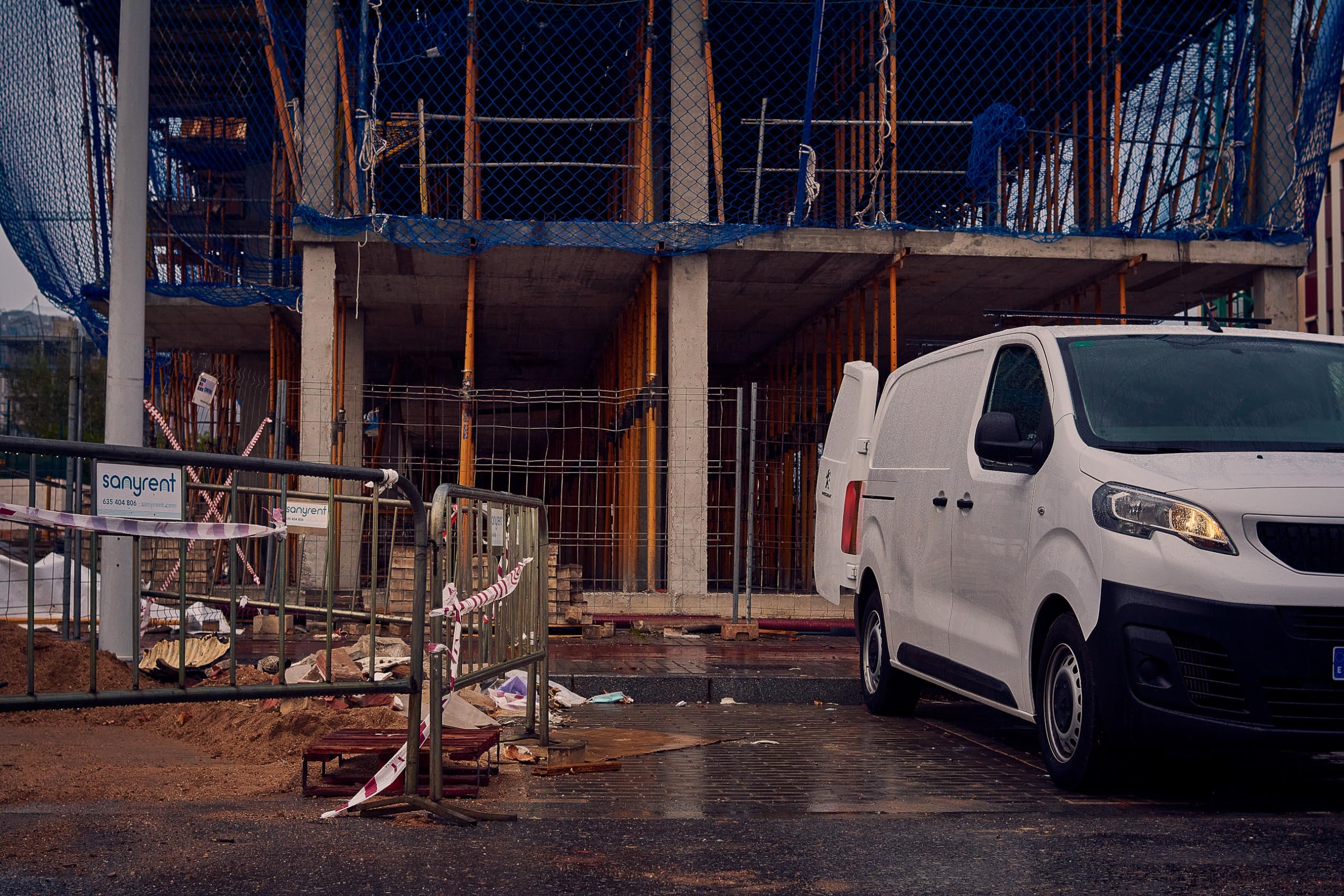 Fahrzeugspezifischer Stahl Dachträger für Citroen Spacetourer 1 I L2H1 ab 2016