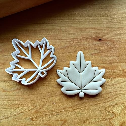 Miniatura 3 de Inc Rounded Maple Leaf Cookie Cutter - Dishwasher Safe (2")