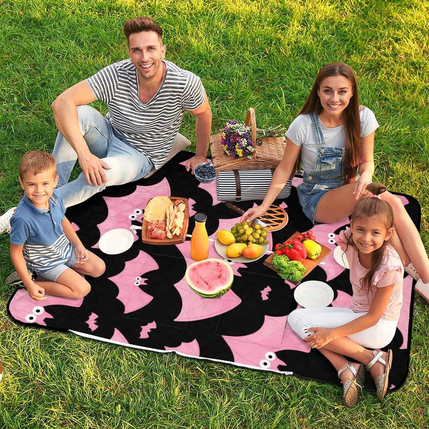 Halloween Black Bats Pink Picnic Blanket 150x100cm, Foldable 2-in-1 Picnic Mat and Tote Bag Portable Waterproof Beach Mat Sandproof Outdoor Blanket for Park, Hiking, Beach, Camping, Travel