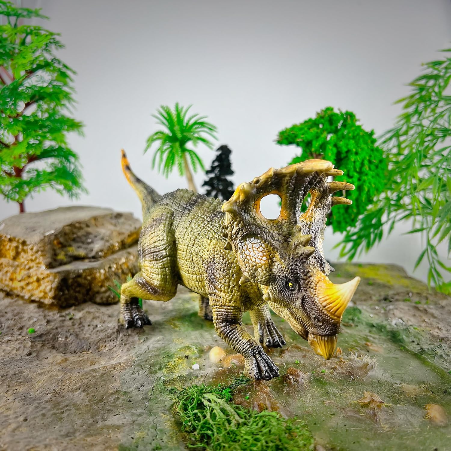 Gemini&Genius Triceratops Dinosaur Toys, Dino Egg for Kids, Dinosaur Animal Action Figure Money-Box, Holiday Easter Gift or Display for Kids