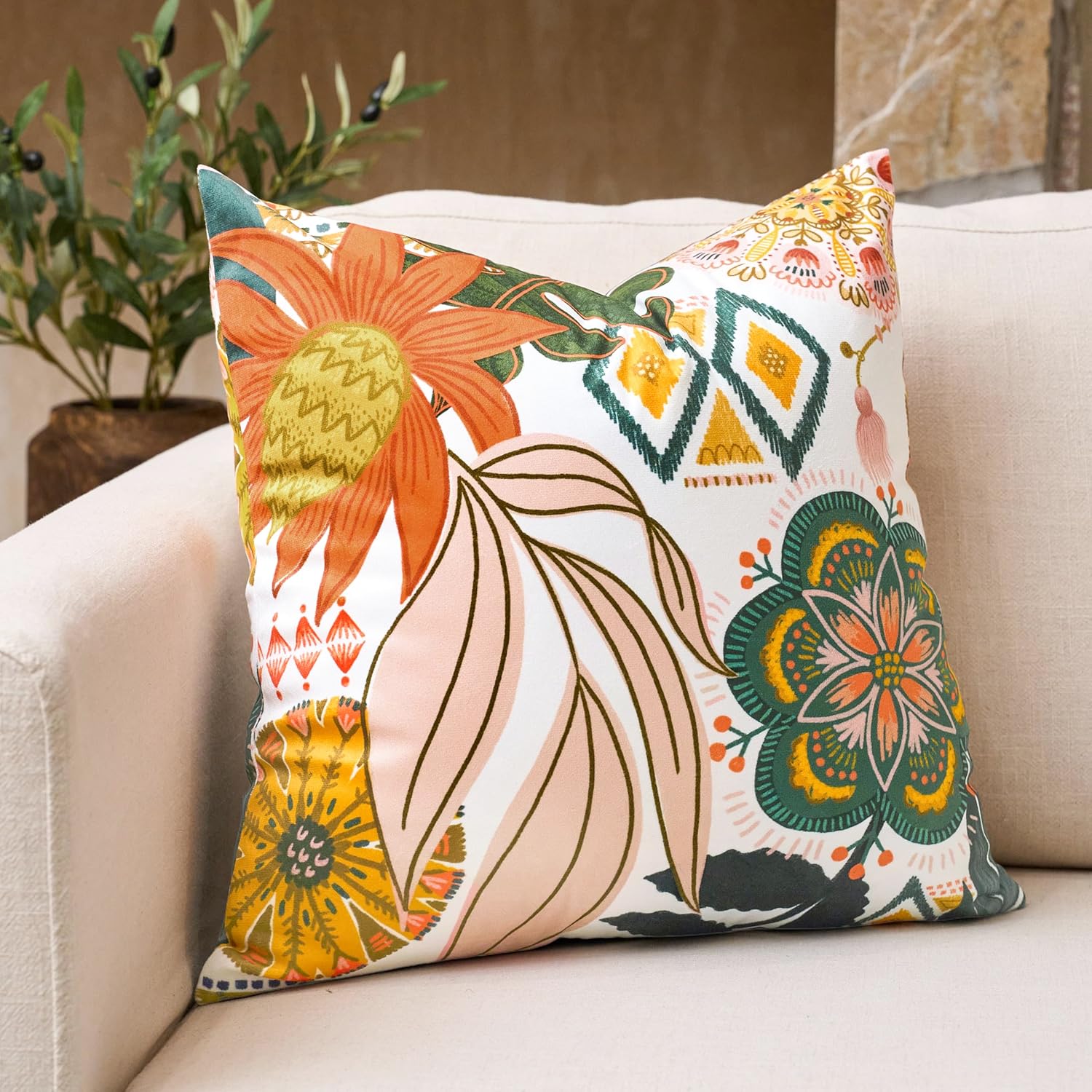 Tyrot Boho Floral Velvet Throw Pillow Covers 20x20 Inch Set of 2 Farmhouse Cushion Covers Mid Century Modern Botanical Home Decor Accent Pillow Cases for Couch Bed Sofa Living Room, Bedroom