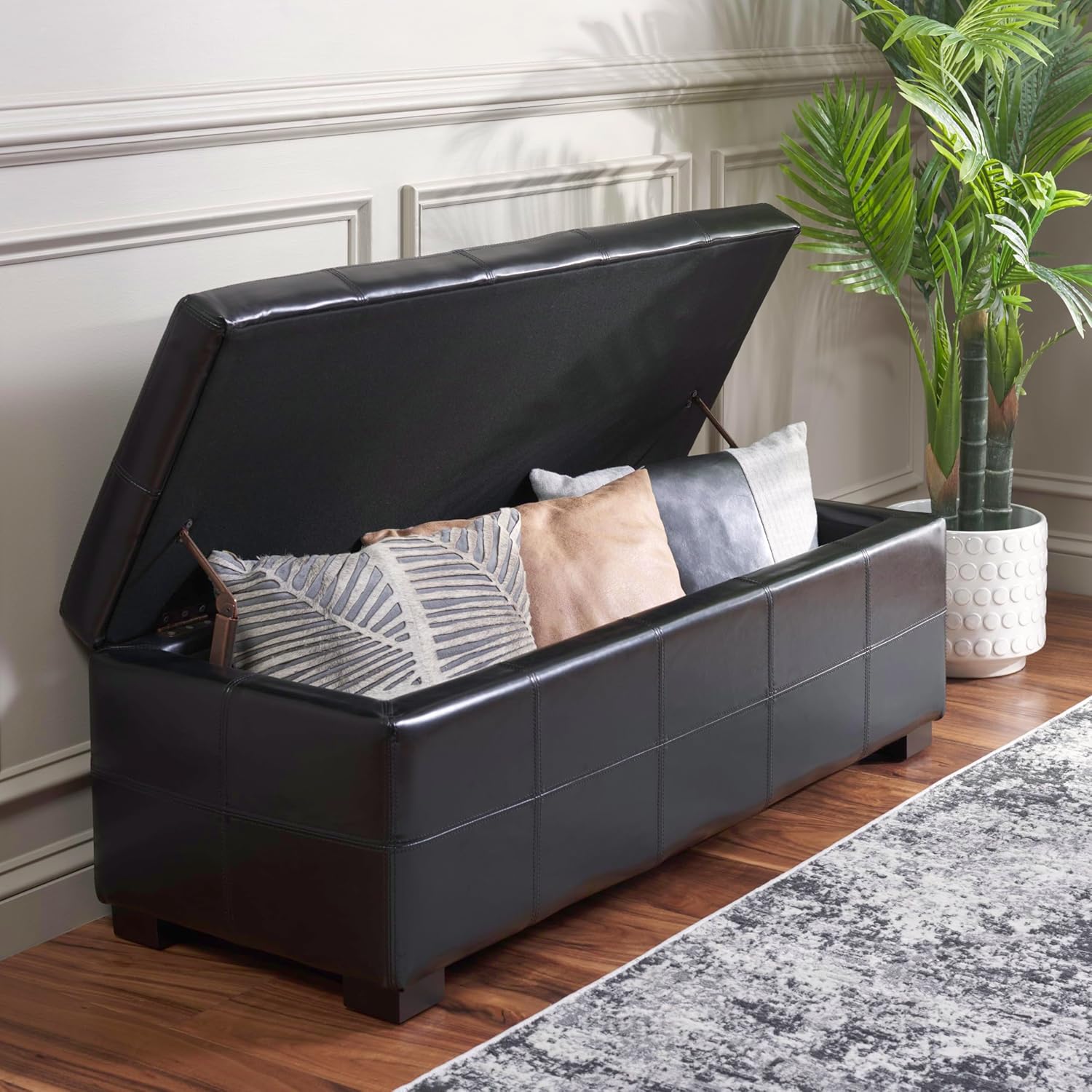 Safavieh Hudson Collection NoHo Tufted Brown Leather Large Storage Bench