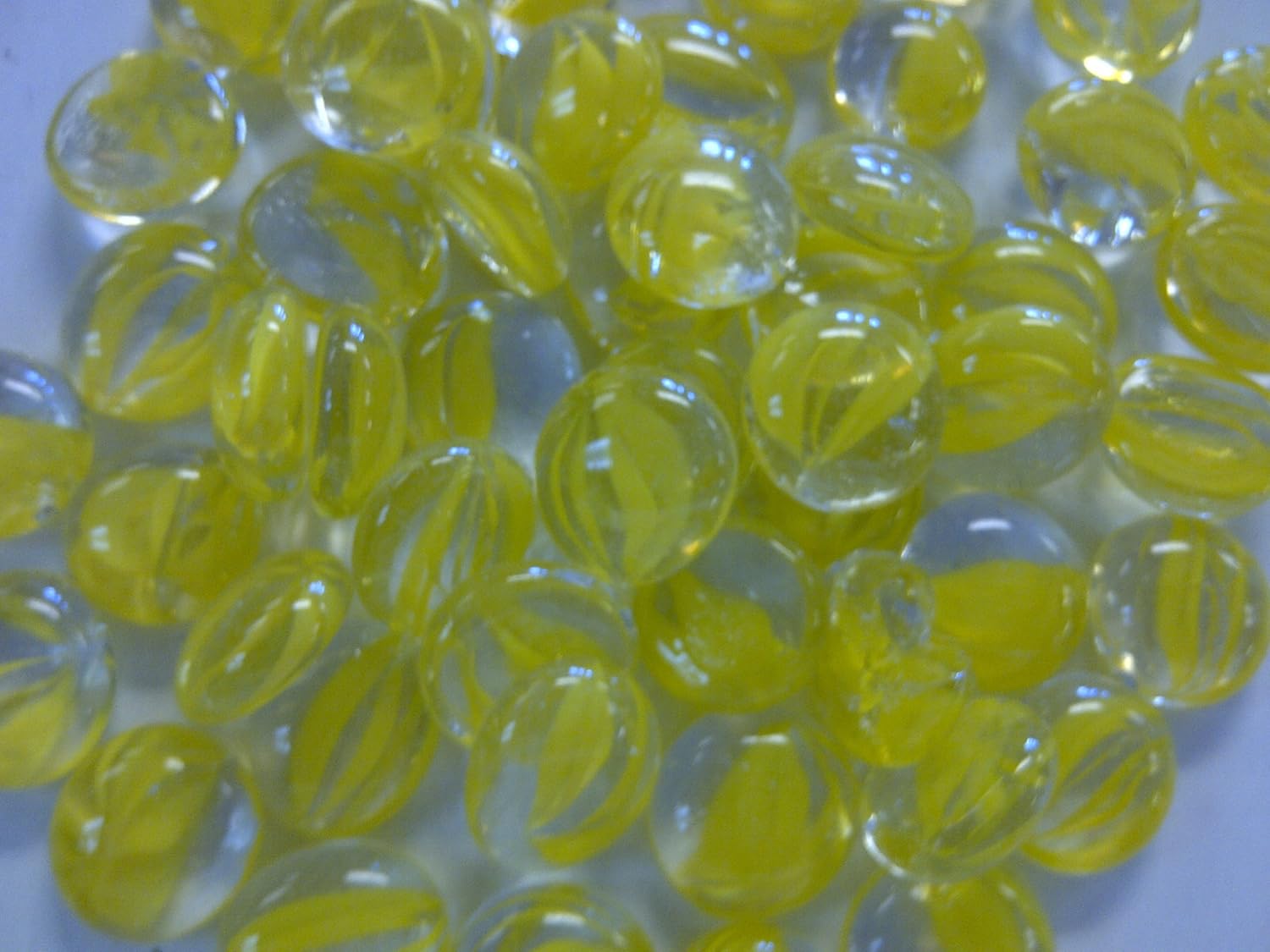 TBC "LEMON YELLOW SWIRL CLEAR GLASS FLAT STONES" Unique