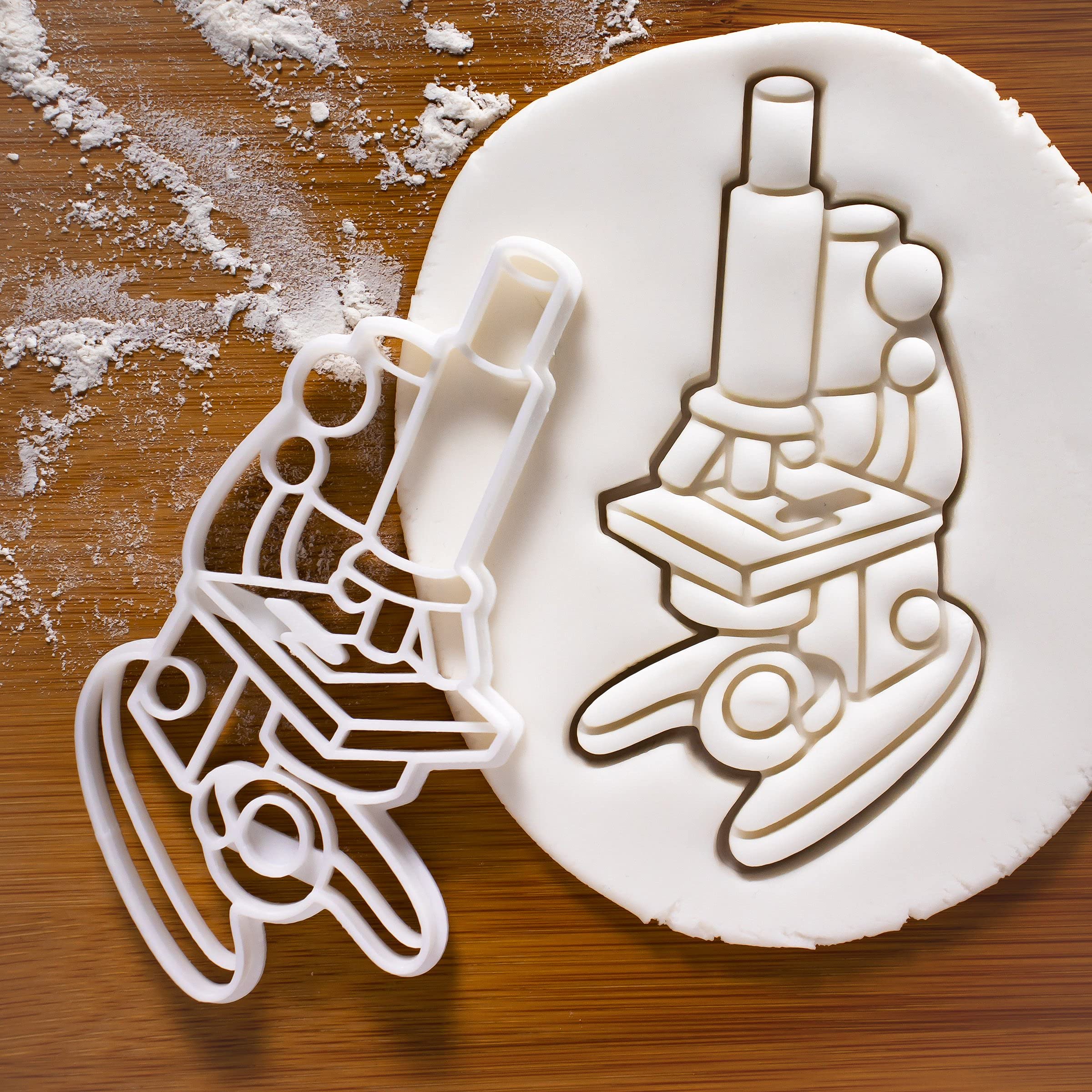 4er Set Laborausstattung Ausstechformen (Formen: Becherglas, Mikroskop, Reagenzglas und Erlenmeyerkolben), 4 Teile, Bakerlogy