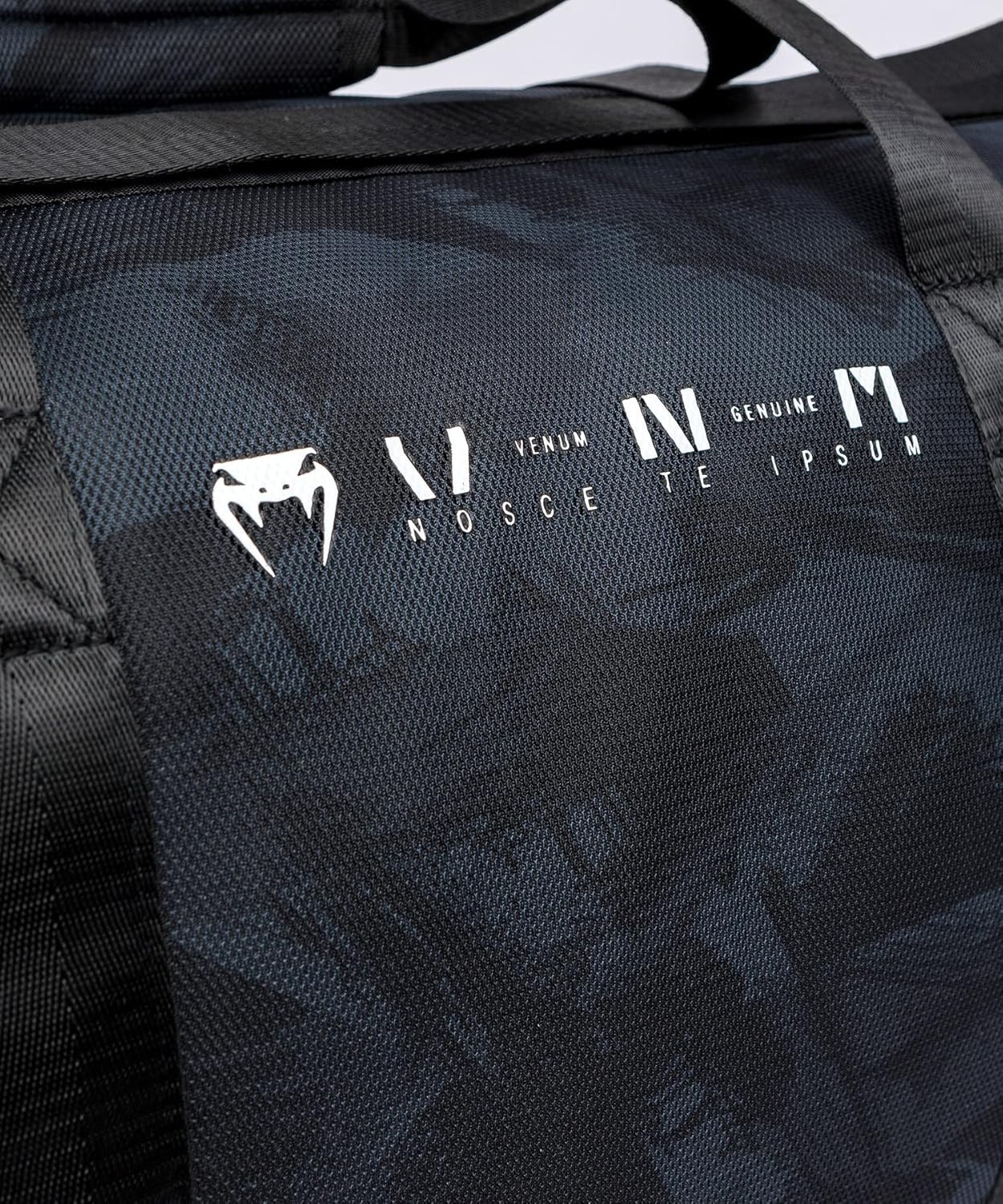 Venum Electron 3.0 スポーツバッグ - ブラック