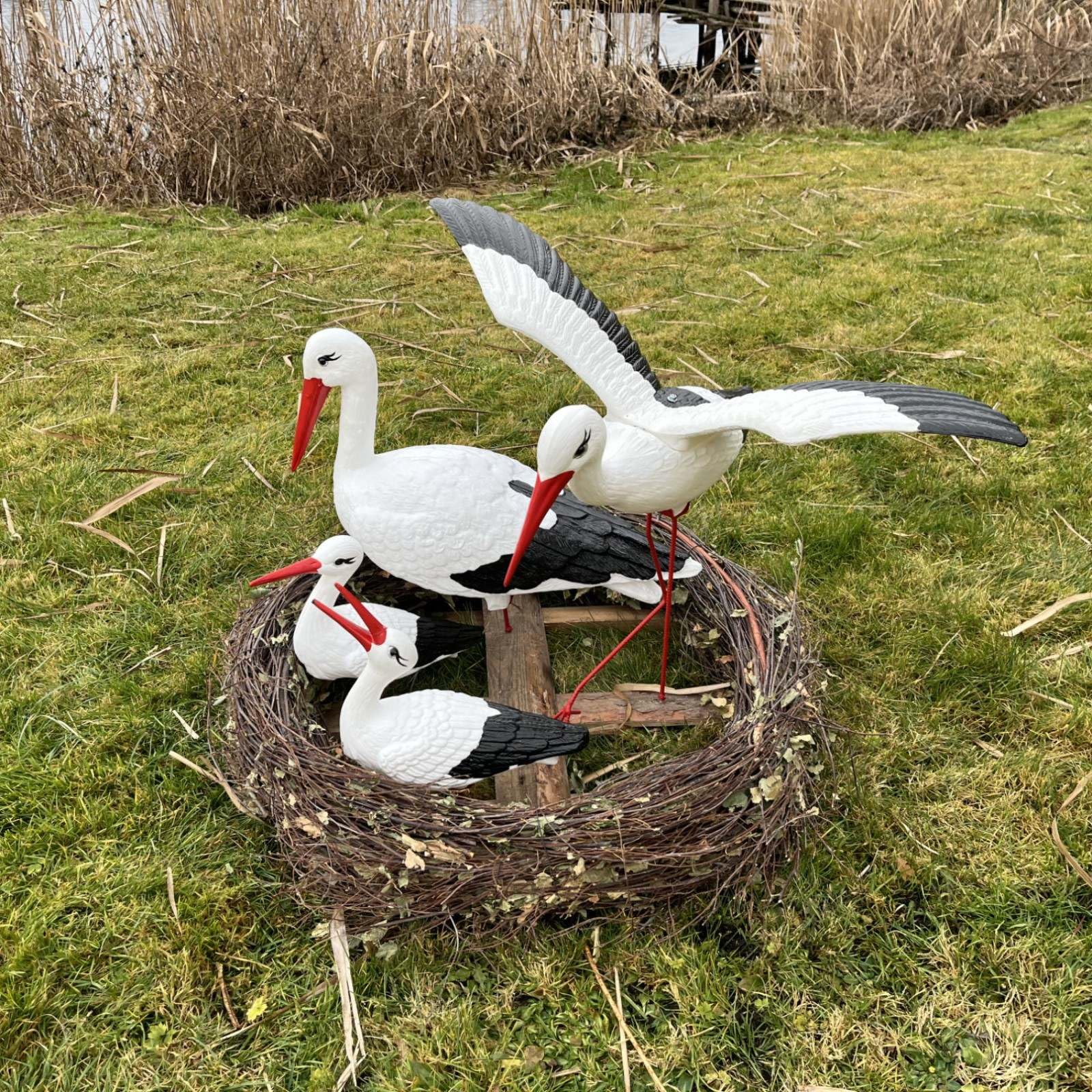 Nido de Cigüeña Familia 4 Cigüeñas de las cuales 1 en vuelo H: 70 cm - Decoración al aire libre Escultura Figura