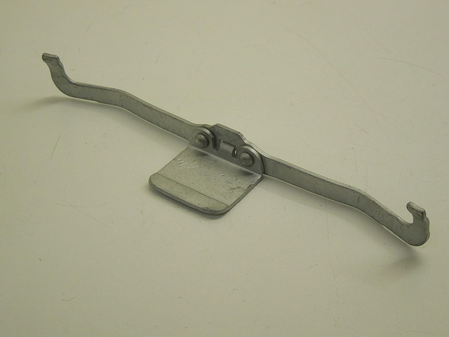 Audi A8 D3 V6 A4 B7 Front Brake Caliper Pad Retaining Clip Wire