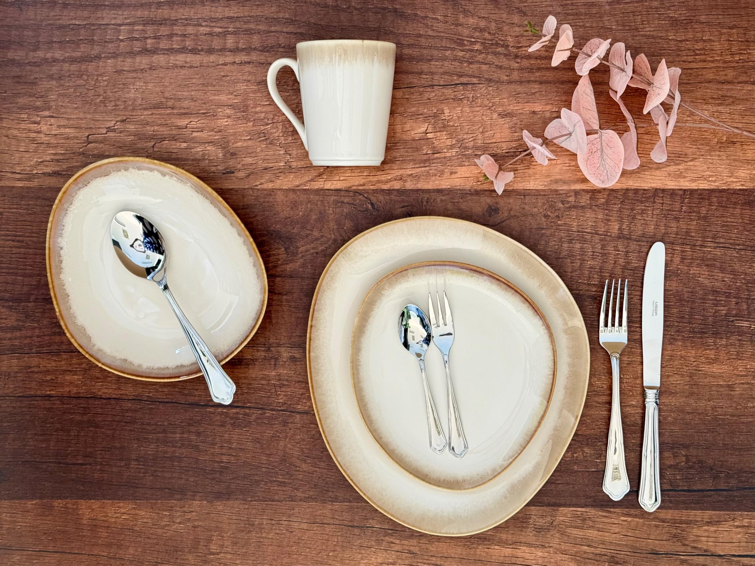 MÄSER 931991, La Sinfonia, Modernes Geschirr Set für 4 Personen mit einzigartiger Formgebung und Farbverlauf von Beige zu Cremeweiß, 16-teiliges Kombiservice im Vintage Look, Steinzeug