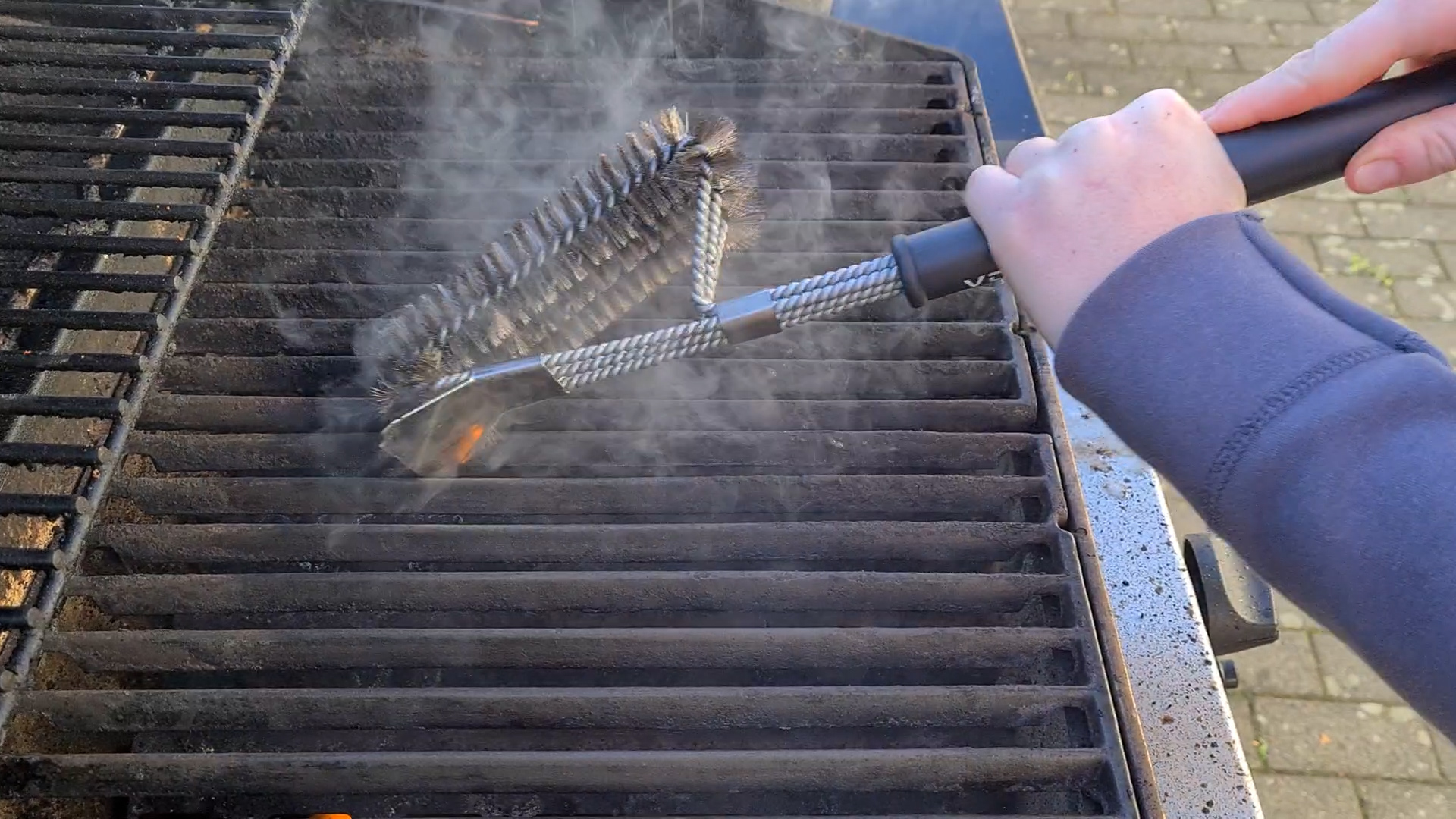 Brosse Barbecue, 3 En 1 Brosse Nettoyage Barbecue Avec Grattoir, Poils Acier Inoxydable Pour Nettoyer Rapidement & Efficacement Tous Les Grils