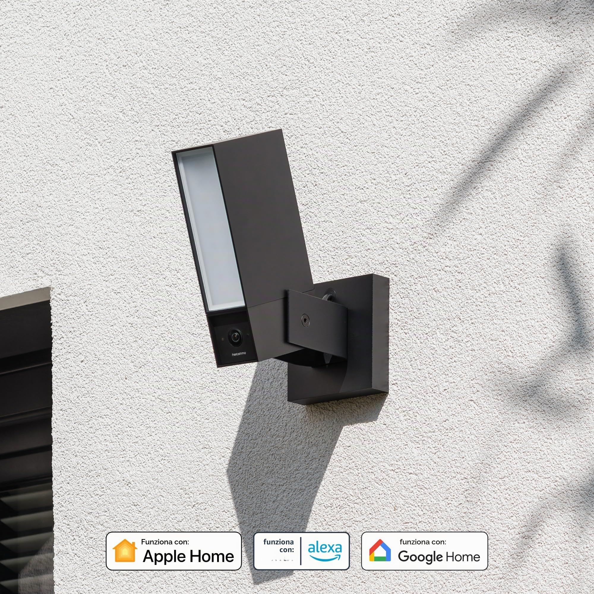Netatmo Videocamera di Sorveglianza Esterna, WiFi 5 GHz, 2SD, 2K HDR, Rilevamento intelligente di persone/Veicoli e animali/proiettore LED 12 W, Sirena 105 dB, Archiviazione locale, NOC2-B-AMZ