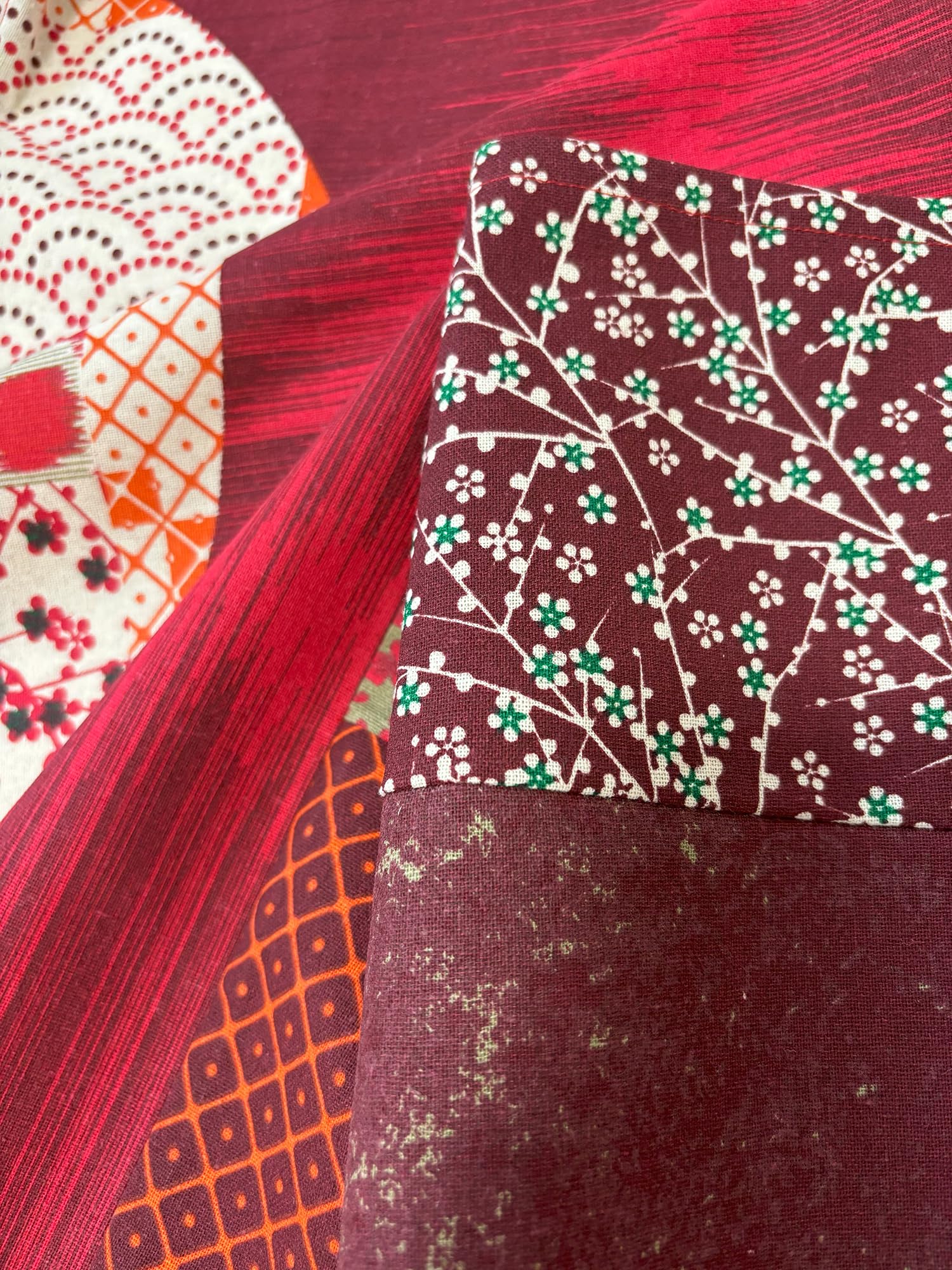 Cortina para puerta (33.5 x 59 pies) Akari Tapestry Noren separador de ambientes (rojo oscuro)