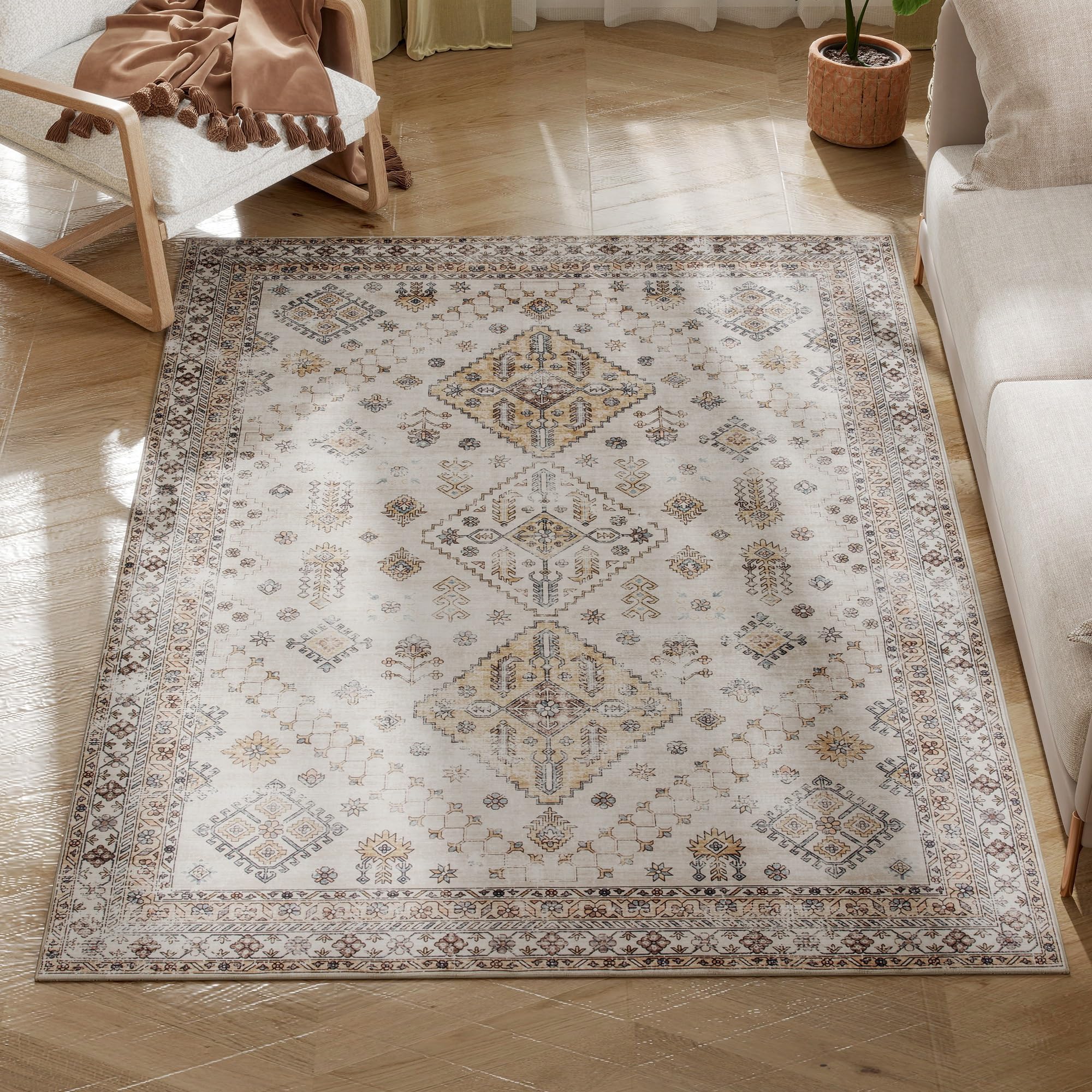 HOMCOM Vintage Area Rug, Non-Slip Washable Rug, Flannel Floor Carpet for Living Room, Bedroom, Dining Room, Home Office, 170 x 120 cm, Beige