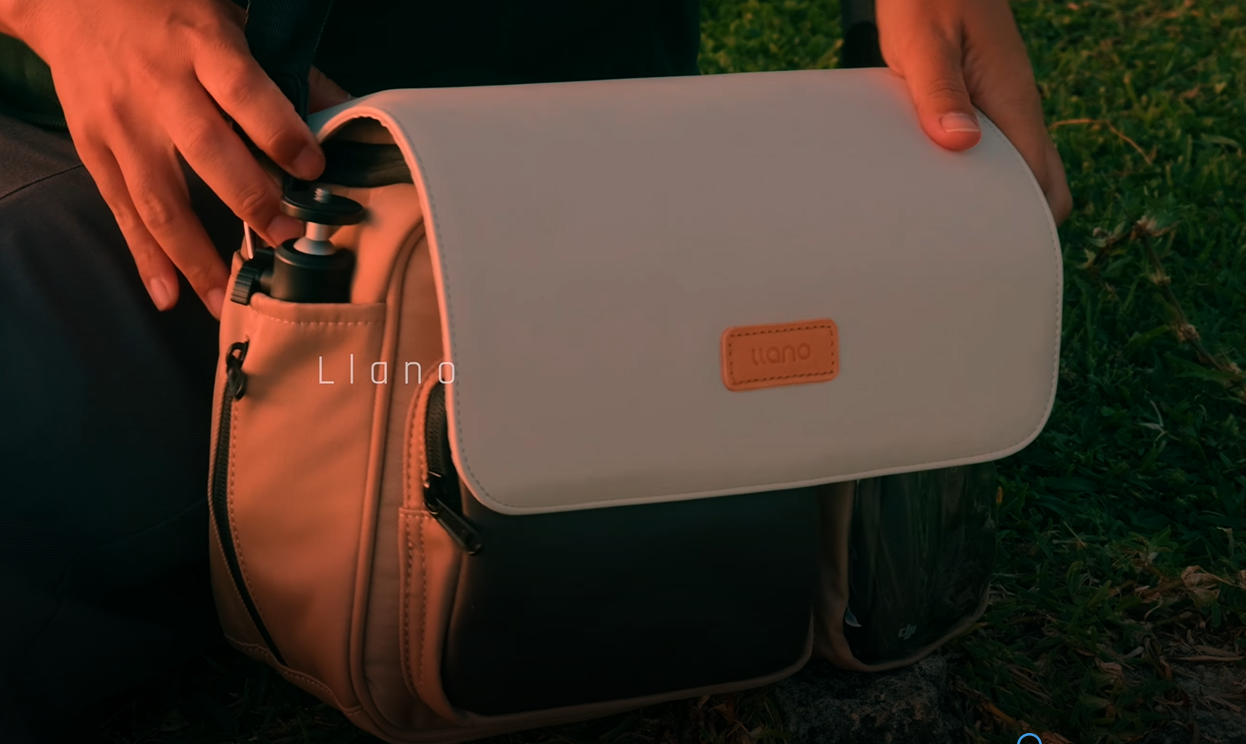 Amazon.co.jp: llano カメラバッグ ショルダー「カメラを収納に