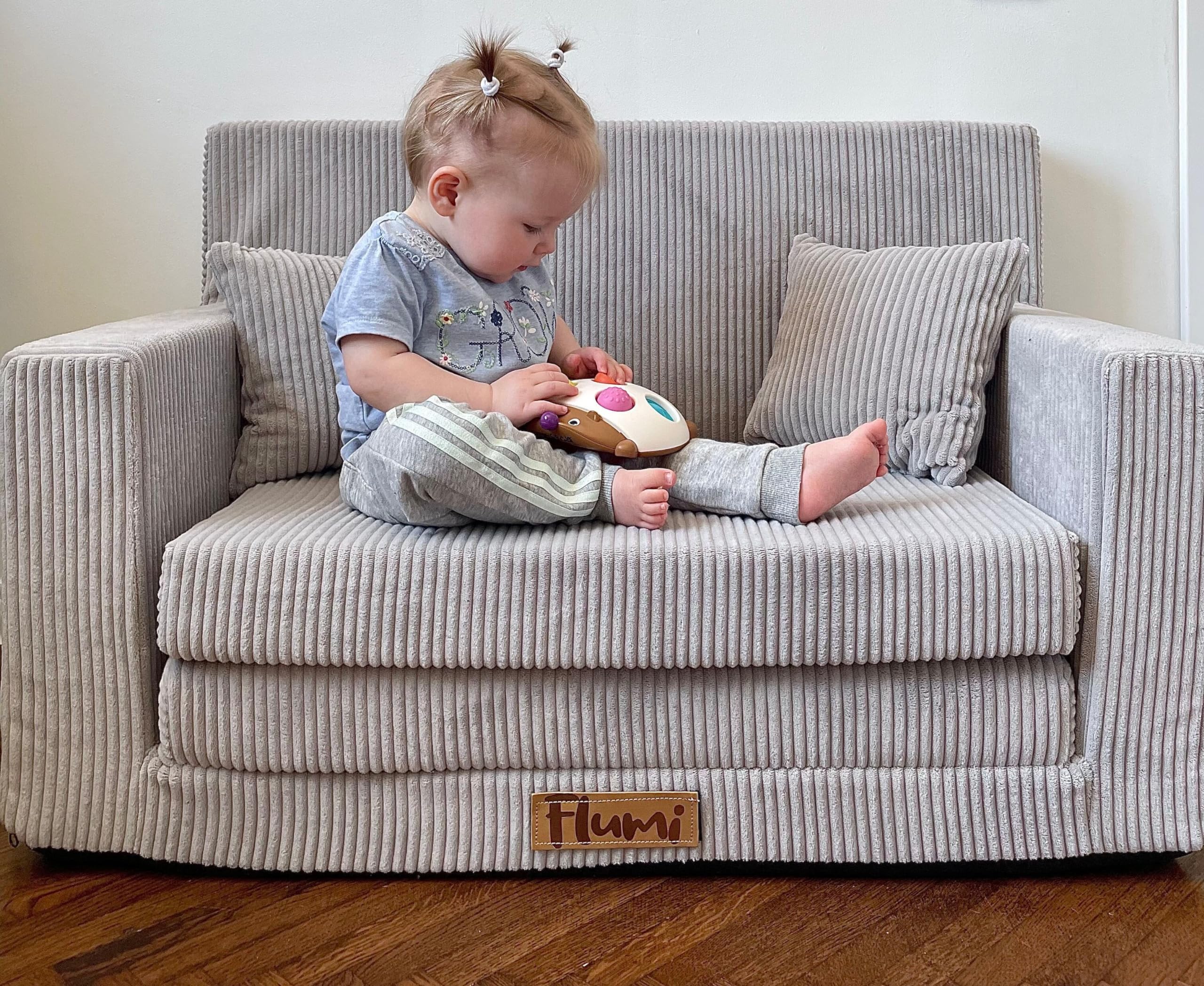 Flumi Personnalisé Canapé Enfant Convertible 3in1 Lit d Appoint Enfant - Mini Canapé avec nom de l'enfant - Mousse Chauffeuse Enfant avec Fonction Lit - Farbe: (côtelé Gris)