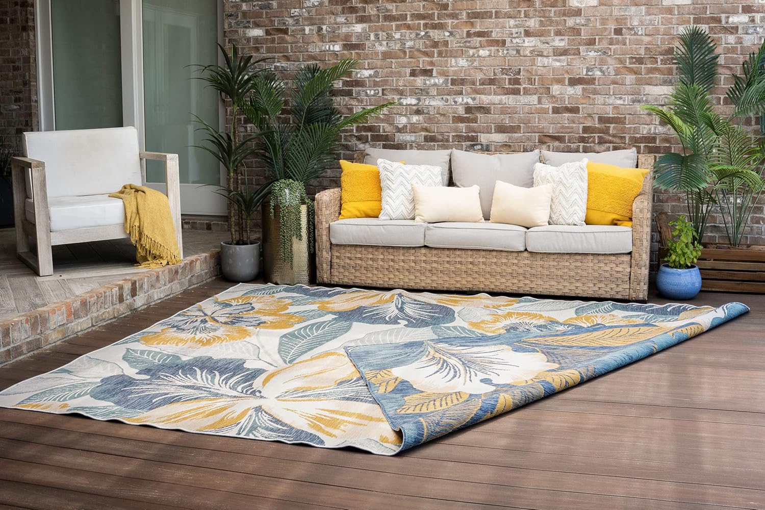 Double Sided/Reversible, Water Resistant Indoor Outdoor Rug