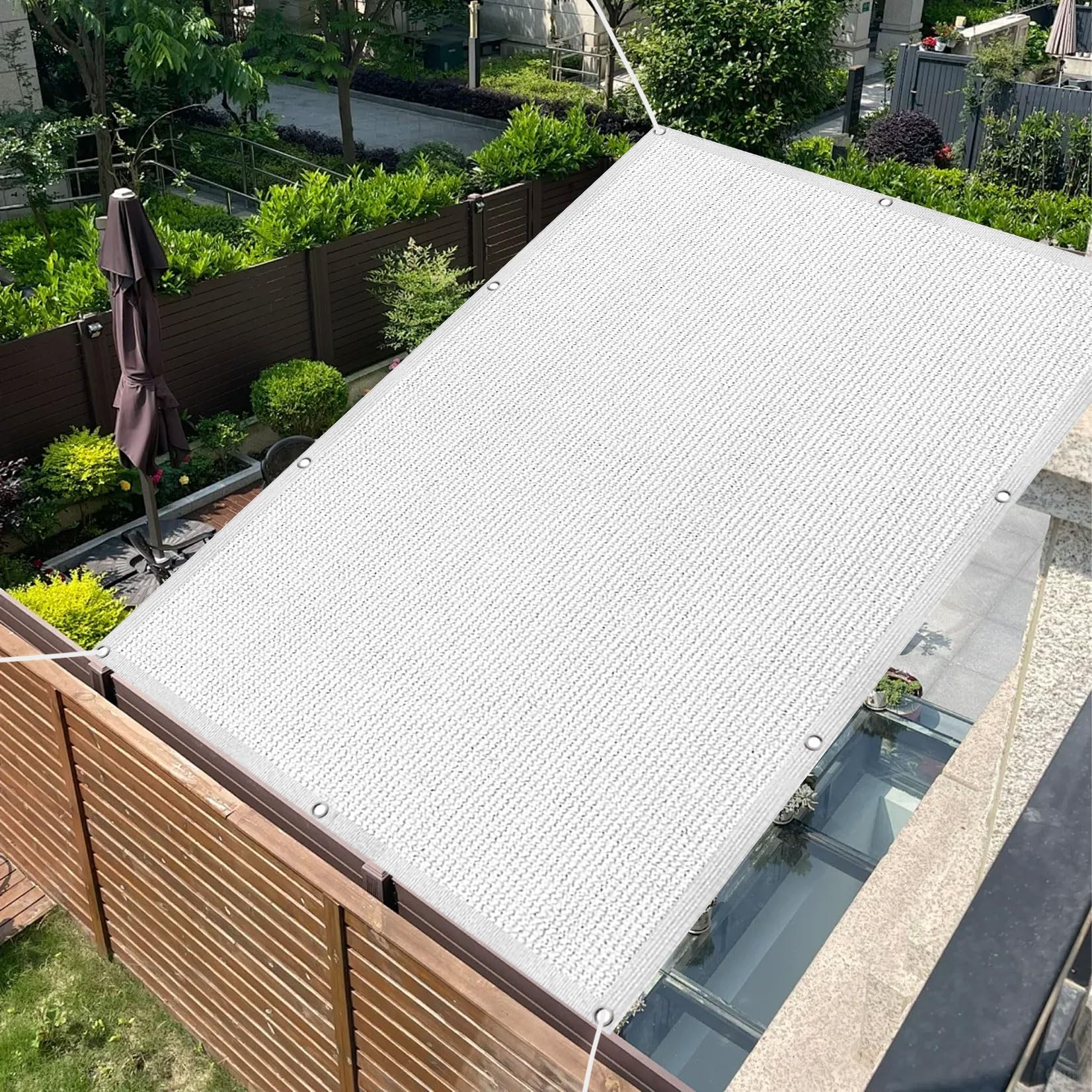 Voile d'ombrage rectangulaire 310x350 cm blanc pour terrasse et jardin