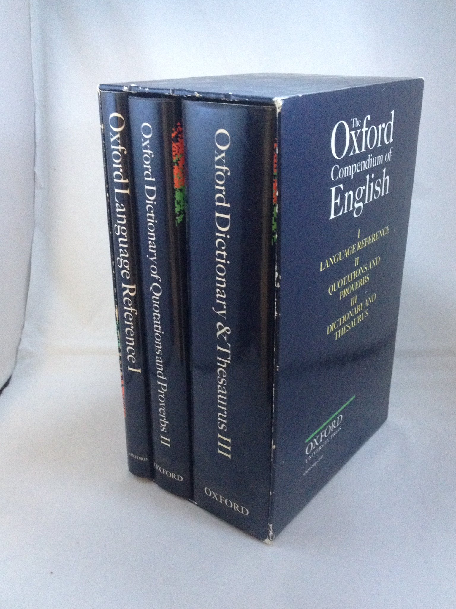The Oxford Compendium of English : Law, Jonathan: Amazon.in: Books