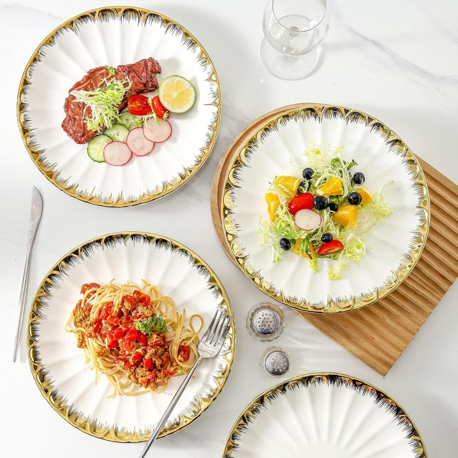 Dinner Plates, Ceramic dinner plates Set of 4, White Dinner Plate with Gold Rim, 10 Inch Dinnerware Dish Set for Kitchen Round Salad-Plates, Dessert Appetizer plate Serving Dishes for Parties