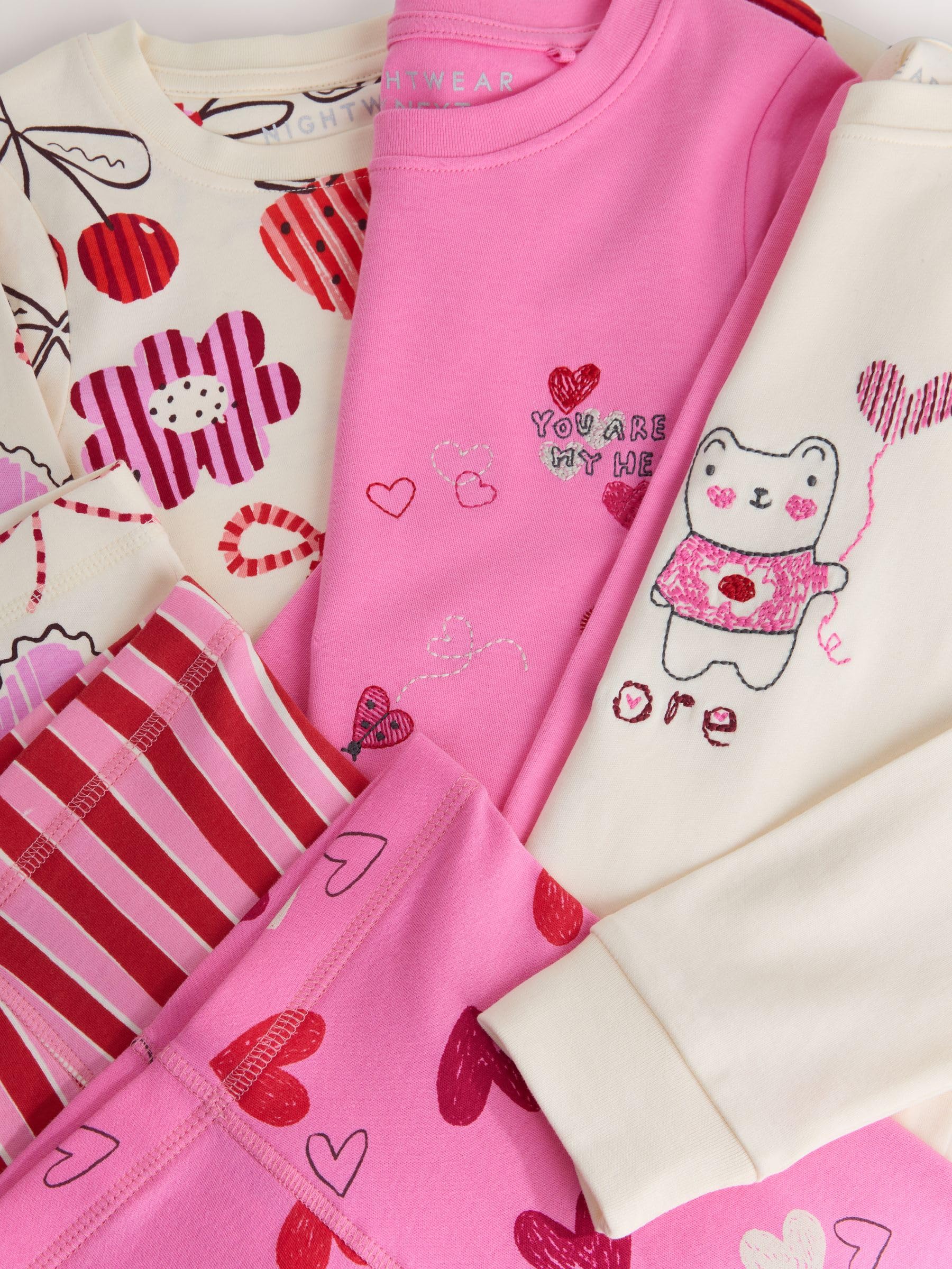 NEXT Mädchen 3er-Pack Schlafanzüge mit Print Pink/Red Galentines Numeric_86-Numeric_92