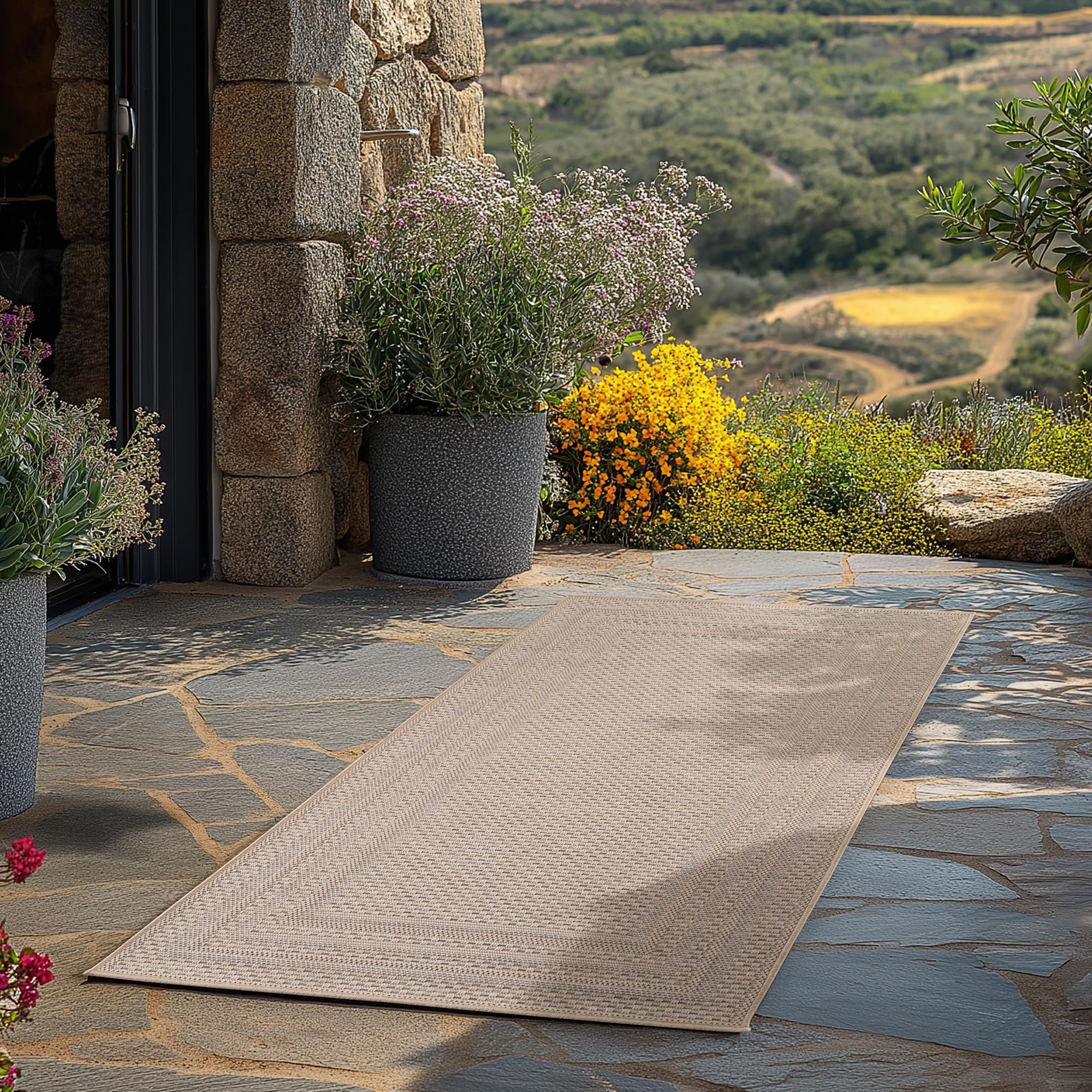 Teppium Outdoor Teppich Beige, Wetterfest & UV-beständig, ideal für Küche, Balkon, Terrasse auch Wohnzimmer und Esszimmer, Skandinavisches Boho-Design