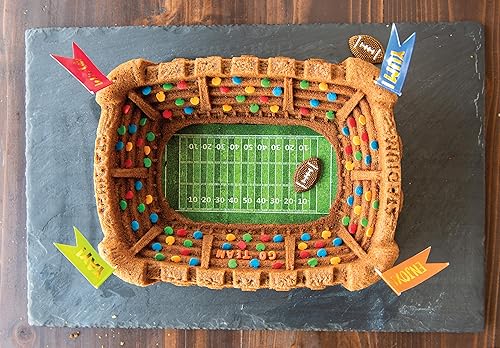 Miniatura 10 de Nordic Ware Tractor Cake Pan, 9 tazas, acabado metálico azul